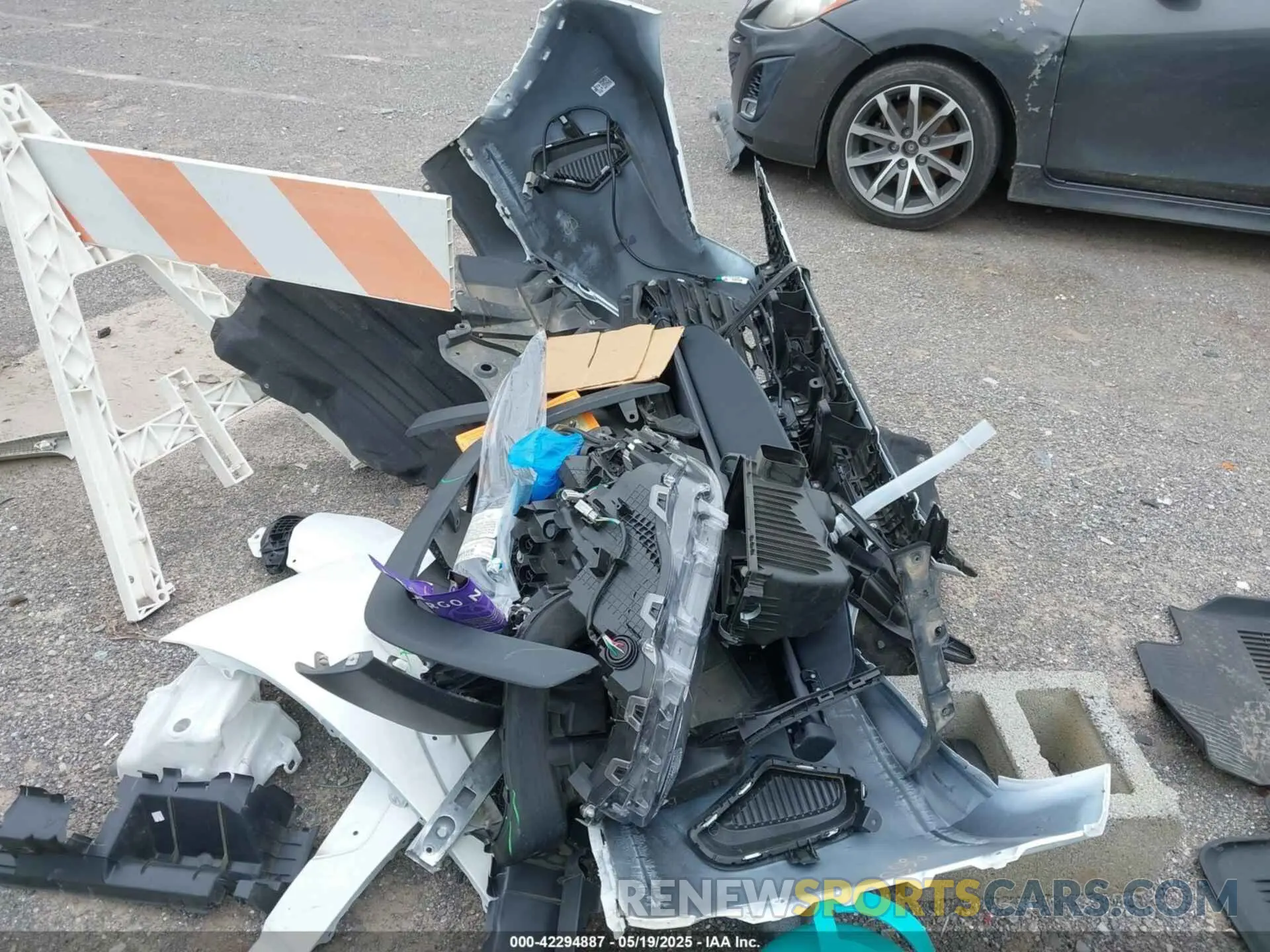 12 Фотография поврежденного автомобиля 4T3RWRFV1RU133016 TOYOTA RAV4 HYBRID 2024