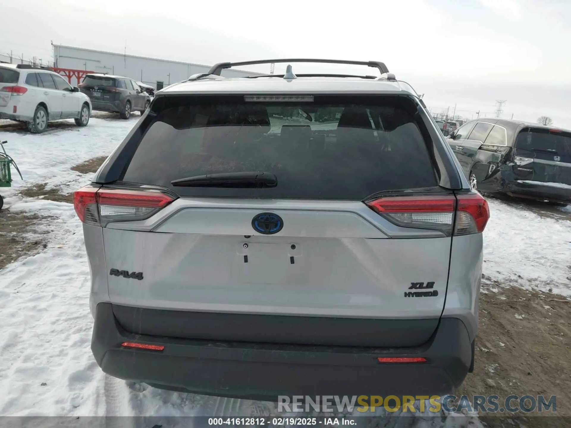 15 Photograph of a damaged car 4T3RWRFV5RU111245 TOYOTA RAV4 HYBRID 2024