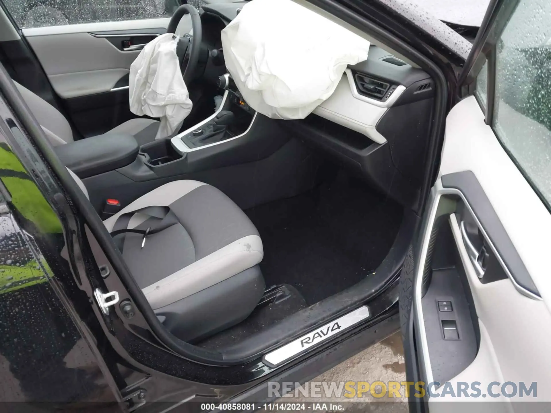 5 Photograph of a damaged car 4T3RWRFV5RU158422 TOYOTA RAV4 HYBRID 2024