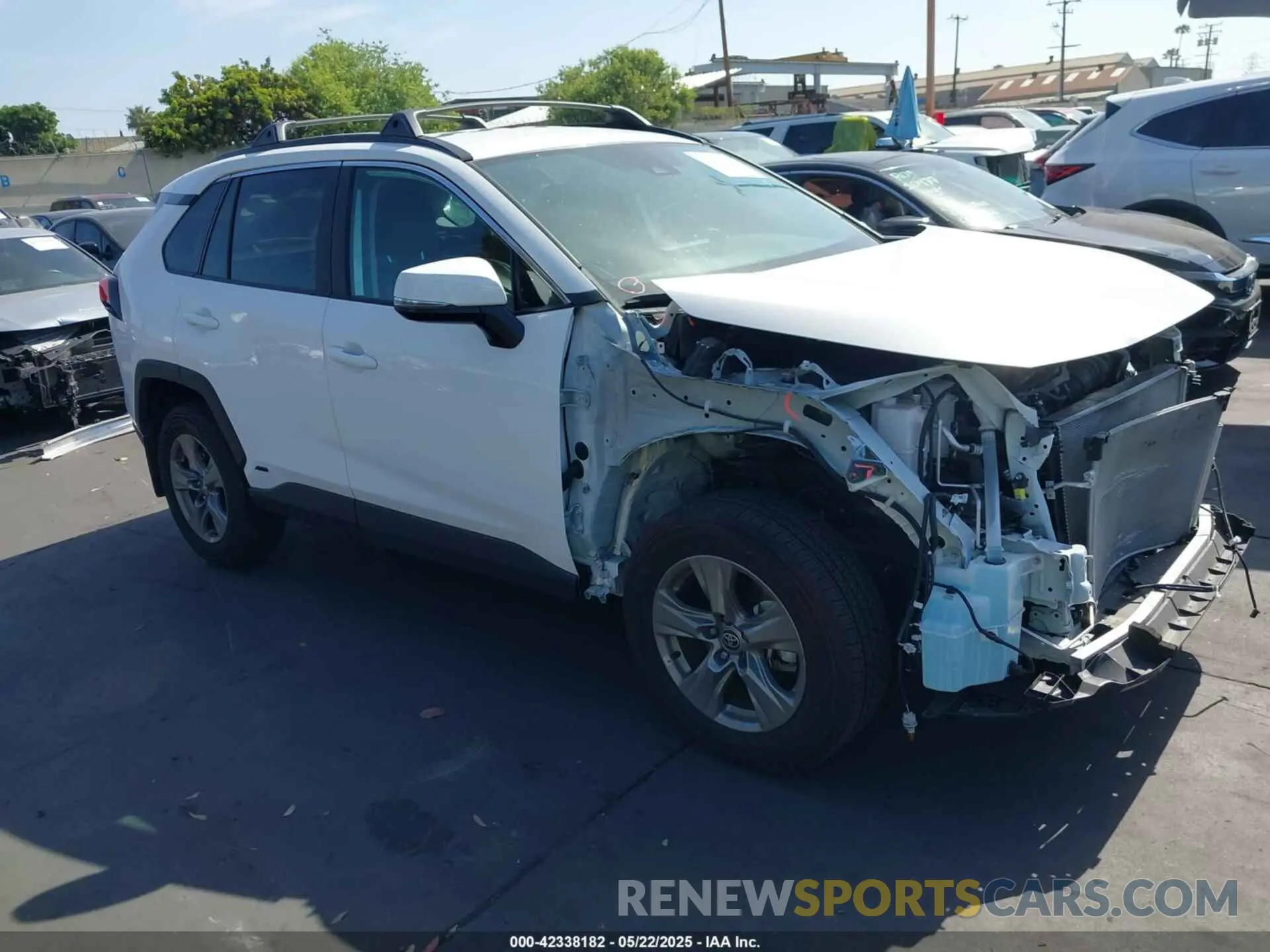 1 Photograph of a damaged car 4T3RWRFV6RU145047 TOYOTA RAV4 HYBRID 2024