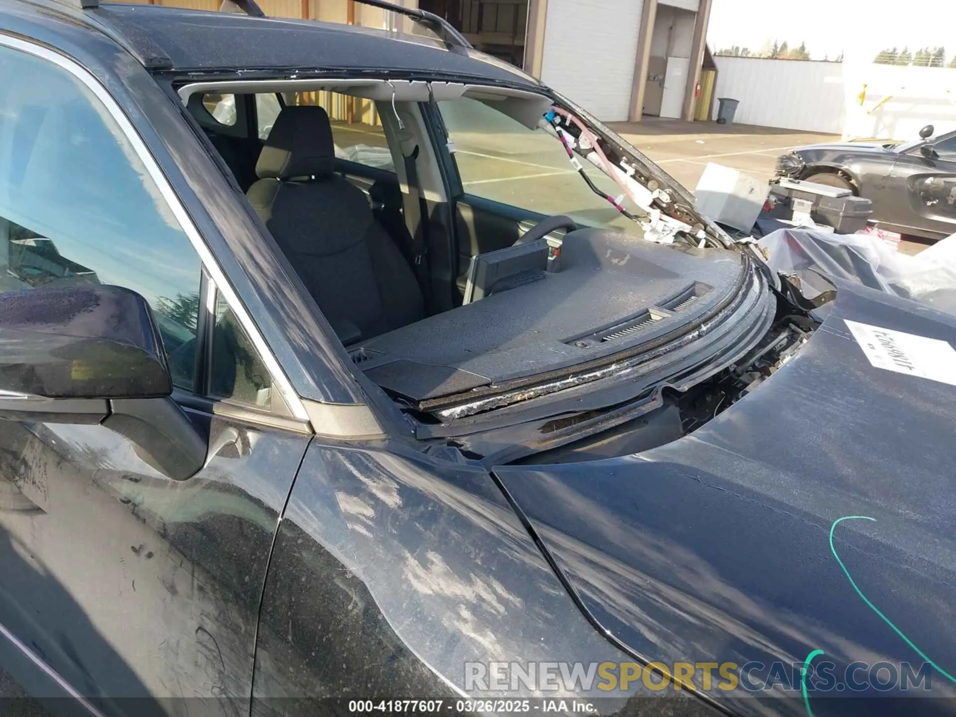 18 Фотография поврежденного автомобиля 4T3RWRFV8RU117959 TOYOTA RAV4 HYBRID 2024