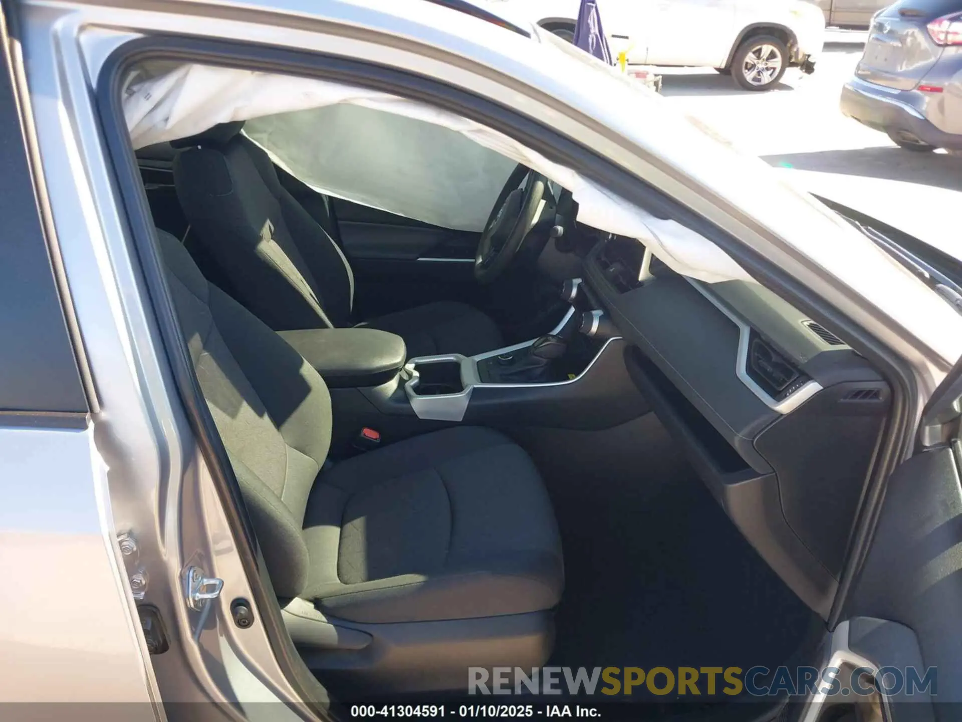 5 Фотография поврежденного автомобиля 4T3RWRFV8RU140271 TOYOTA RAV4 HYBRID 2024