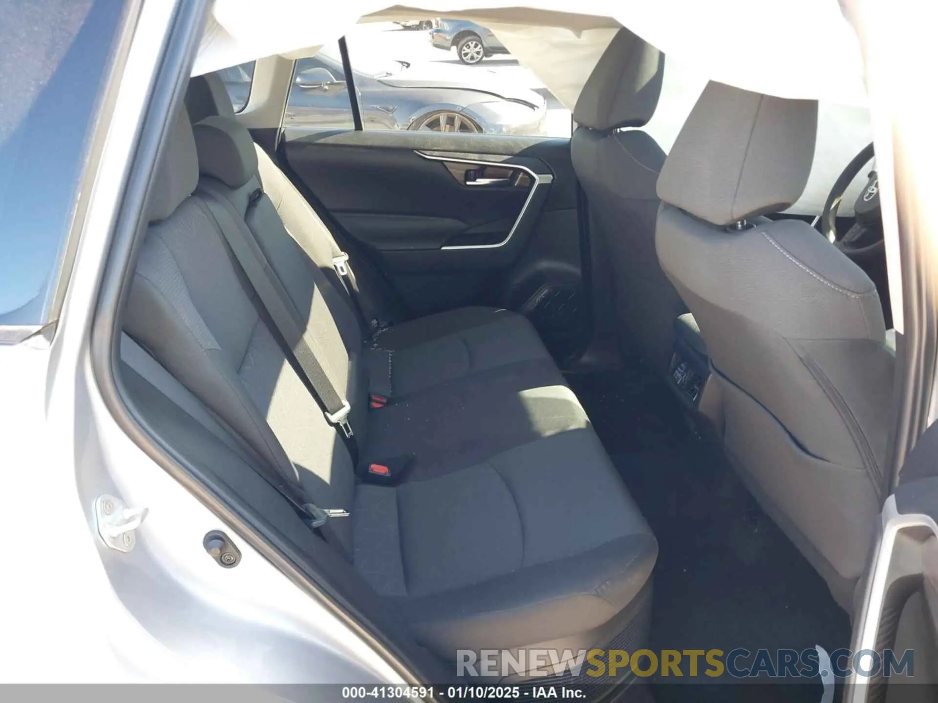 8 Фотография поврежденного автомобиля 4T3RWRFV8RU140271 TOYOTA RAV4 HYBRID 2024