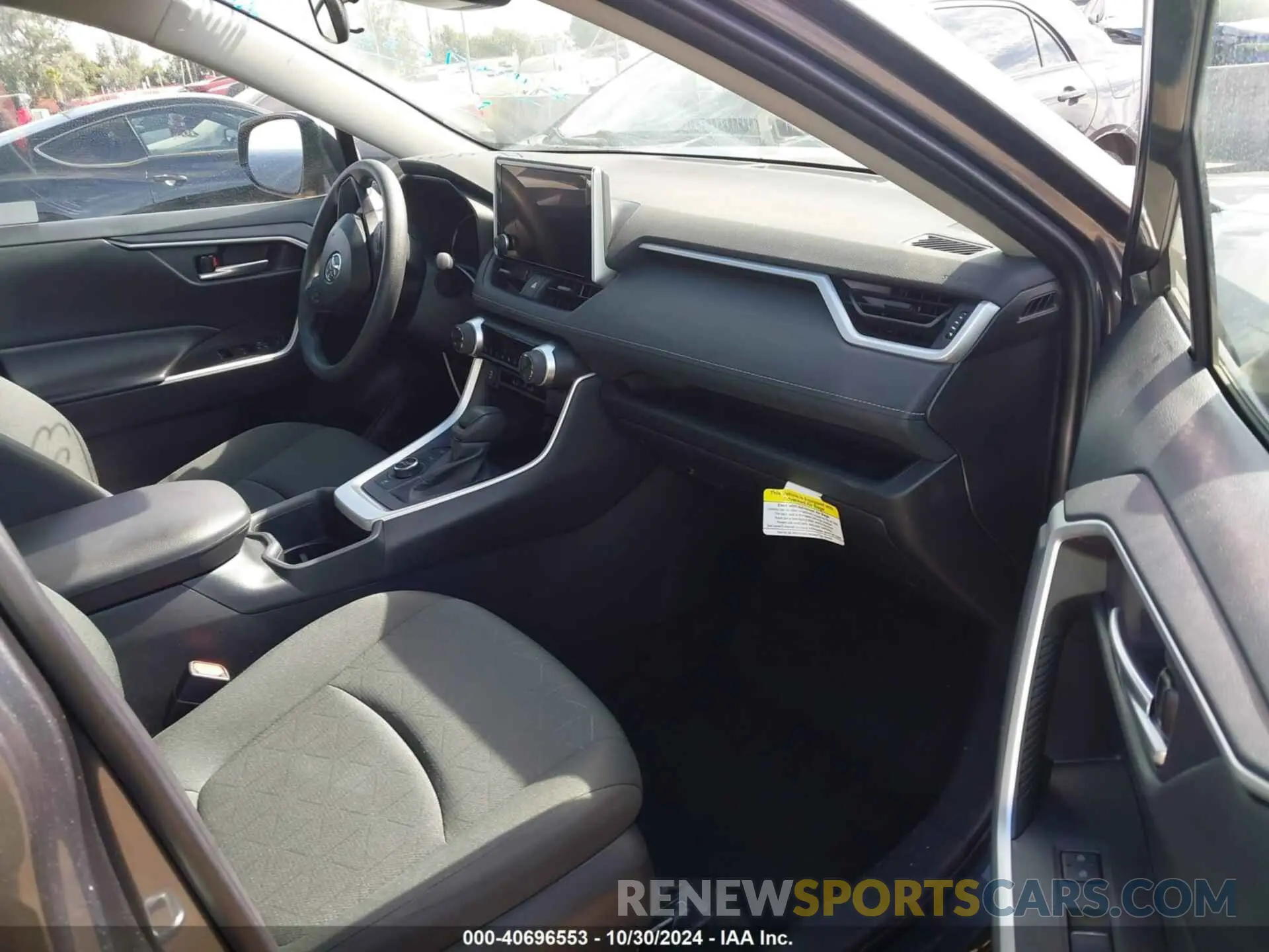 5 Фотография поврежденного автомобиля 4T3RWRFV9RU121065 TOYOTA RAV4 HYBRID 2024