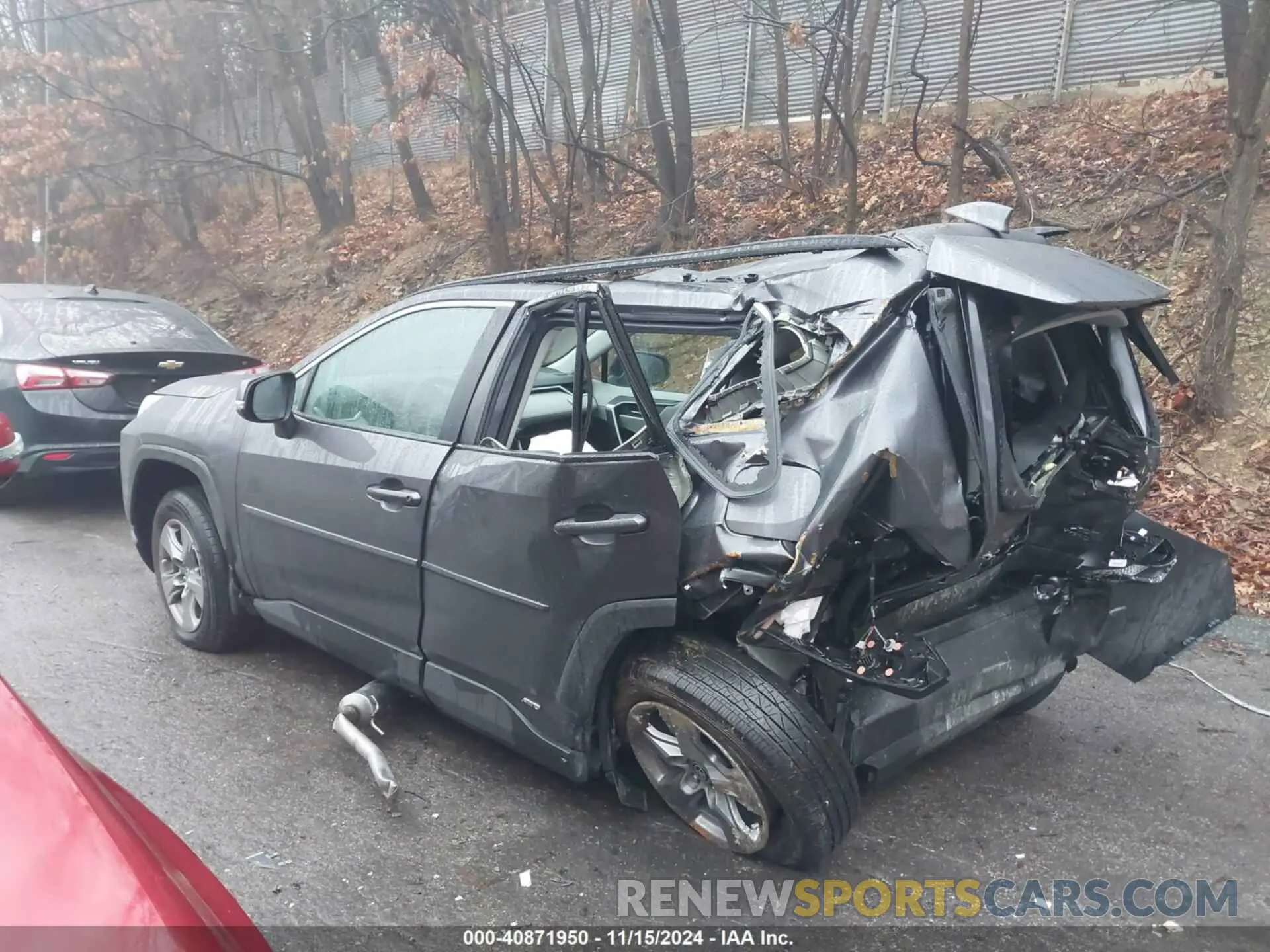 3 Photograph of a damaged car 4T3RWRFVXRU155760 TOYOTA RAV4 HYBRID 2024