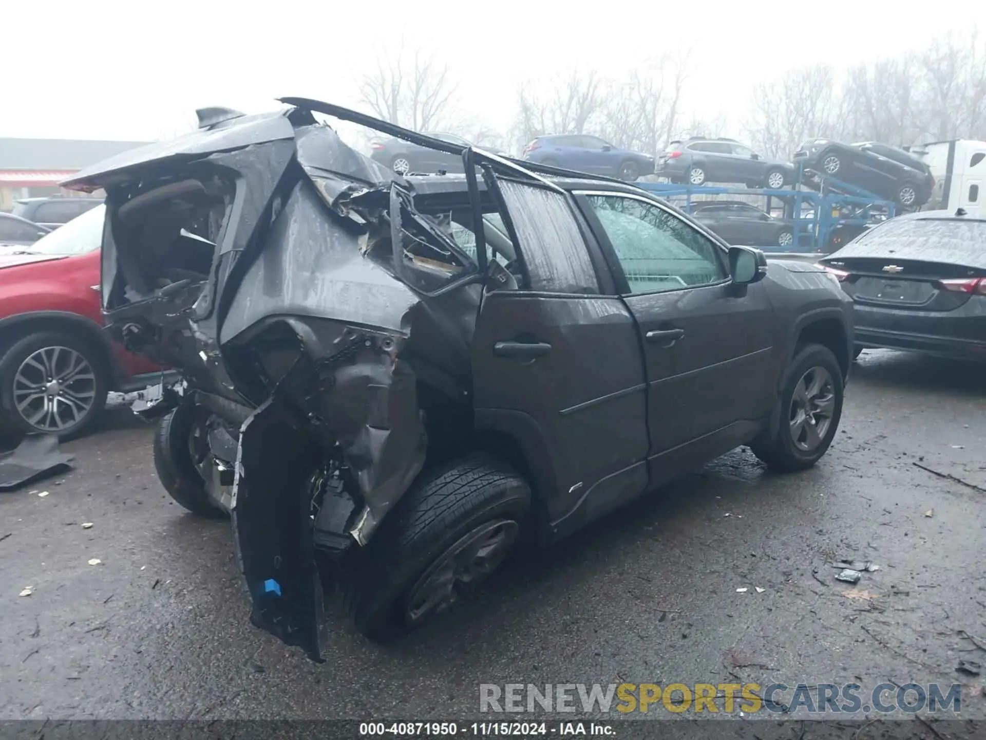 4 Photograph of a damaged car 4T3RWRFVXRU155760 TOYOTA RAV4 HYBRID 2024