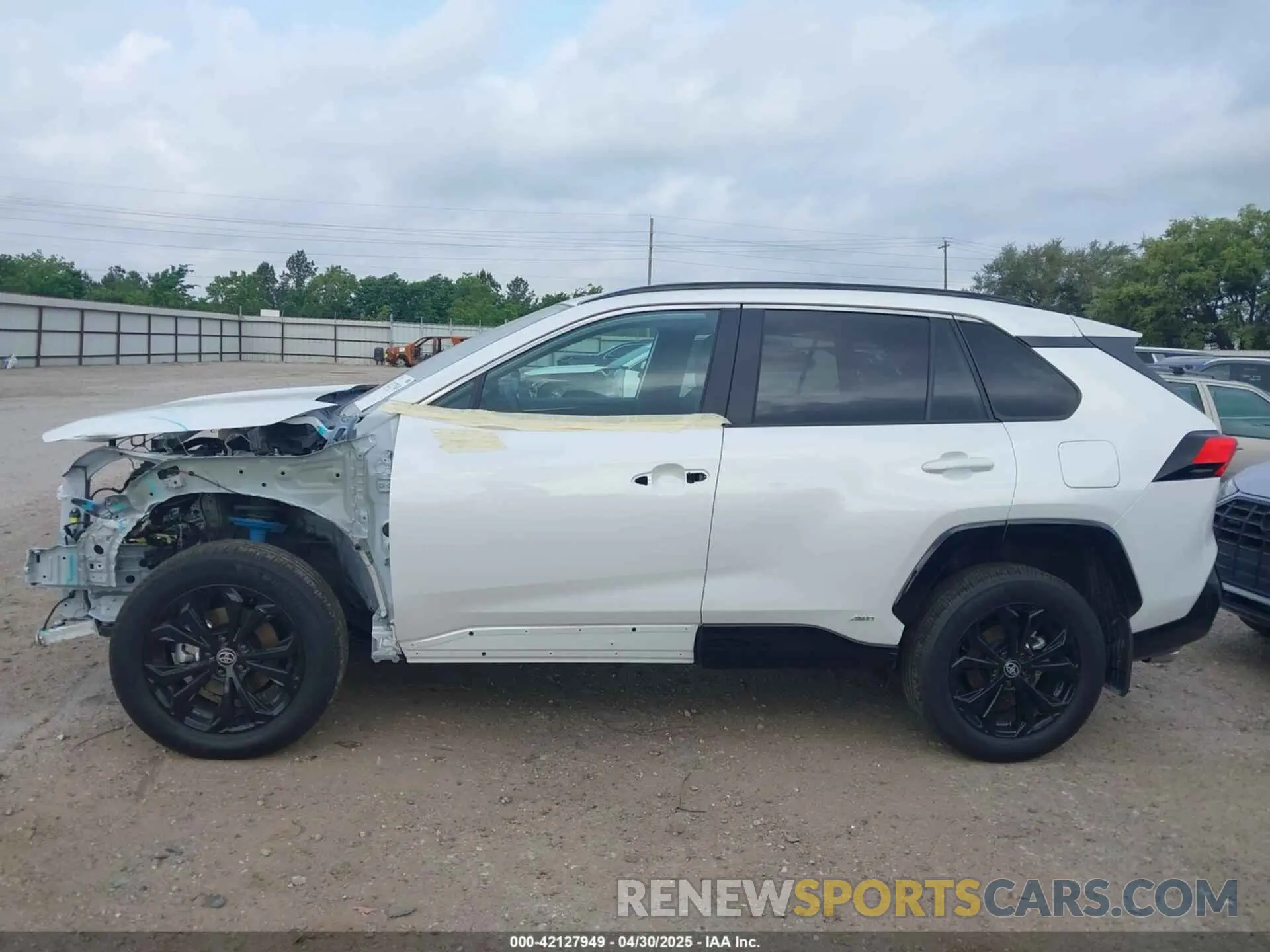 15 Photograph of a damaged car 4T3T6RFV0RU174548 TOYOTA RAV4 HYBRID 2024