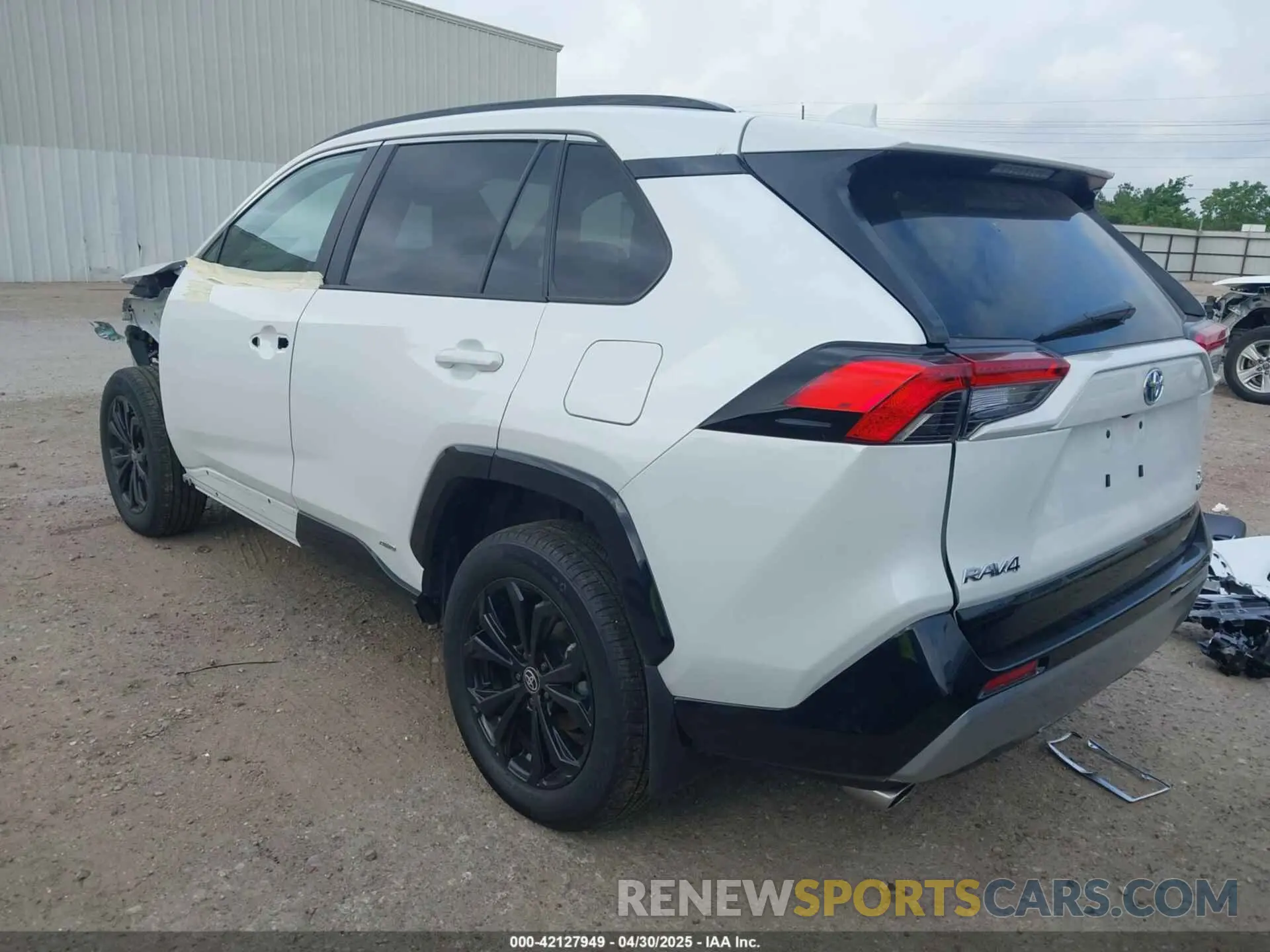 3 Photograph of a damaged car 4T3T6RFV0RU174548 TOYOTA RAV4 HYBRID 2024