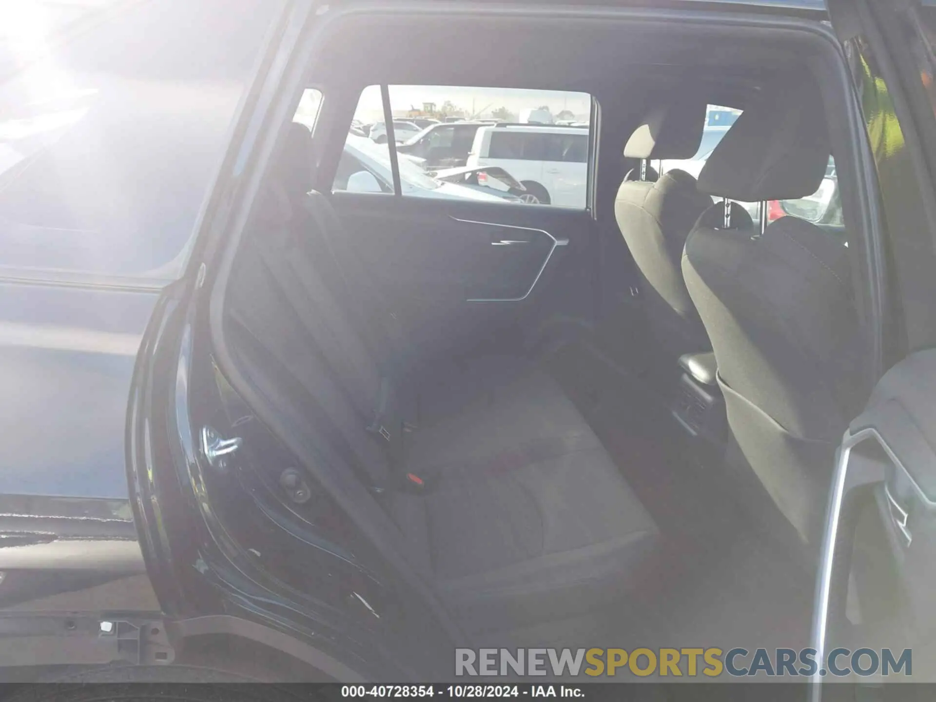 8 Фотография поврежденного автомобиля 4T3T6RFV3RU146016 TOYOTA RAV4 HYBRID 2024