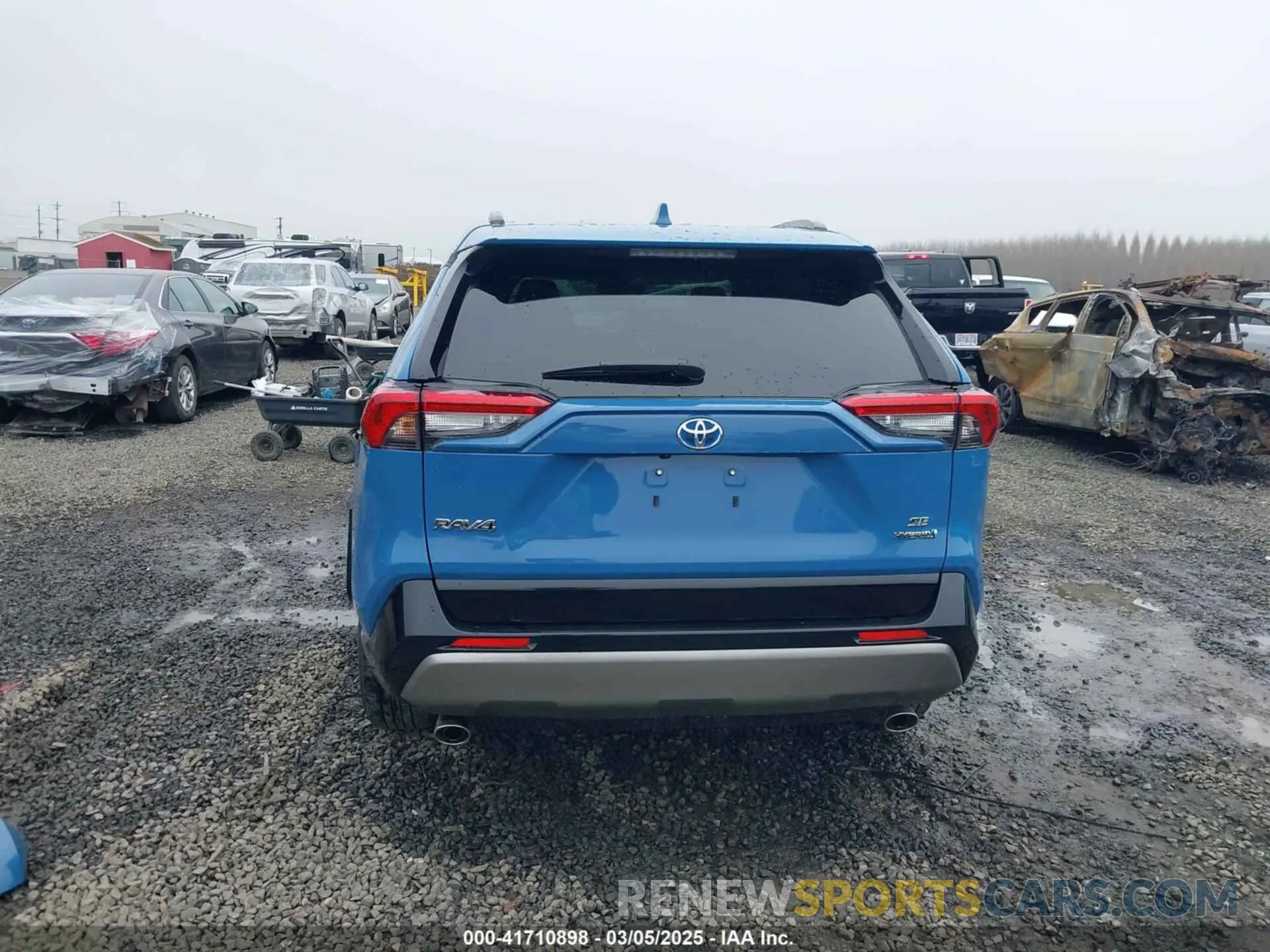 17 Фотография поврежденного автомобиля JTM16RFV3RJ044091 TOYOTA RAV4 HYBRID 2024