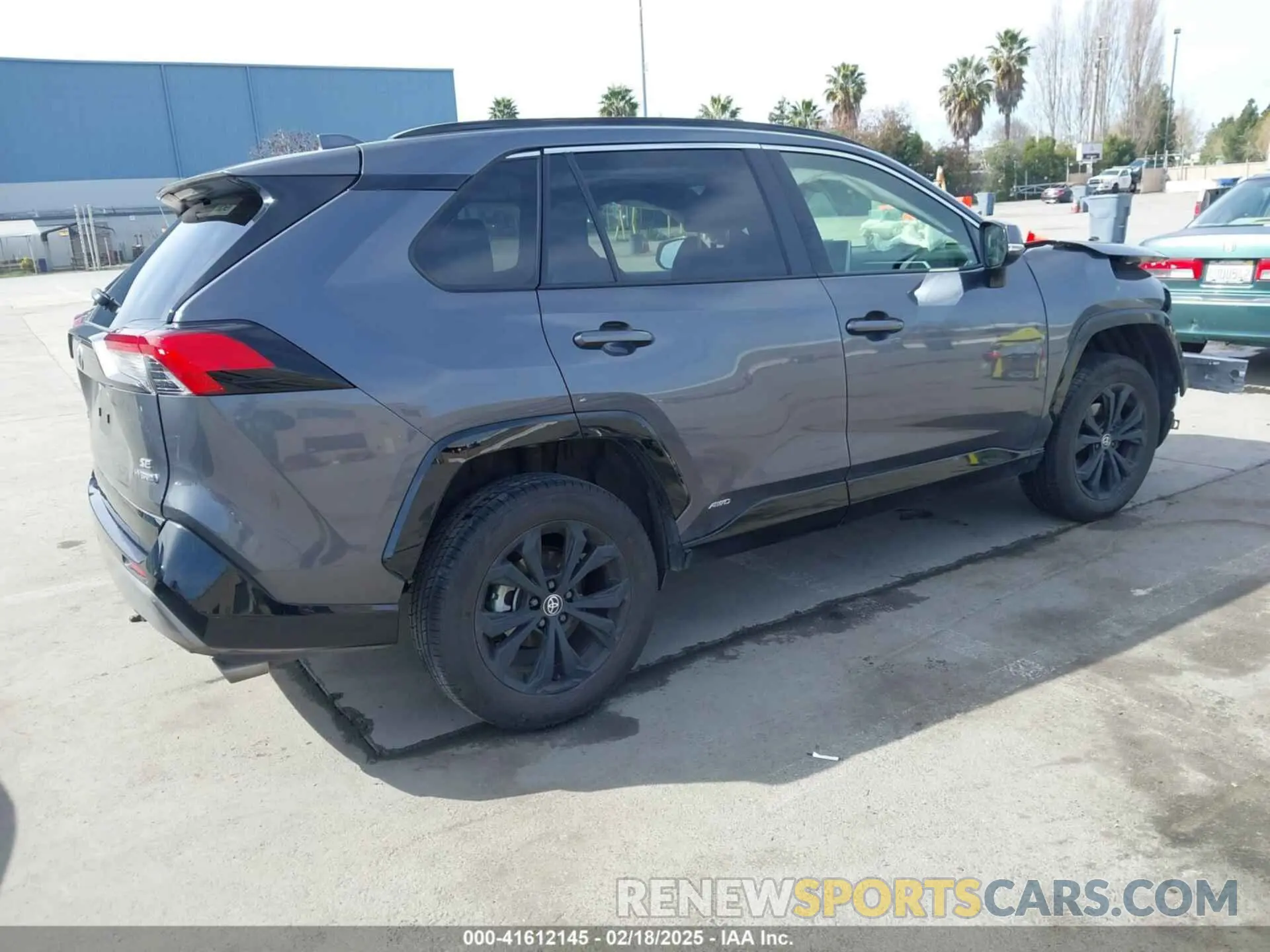 4 Фотография поврежденного автомобиля JTM16RFV6RD125746 TOYOTA RAV4 HYBRID 2024