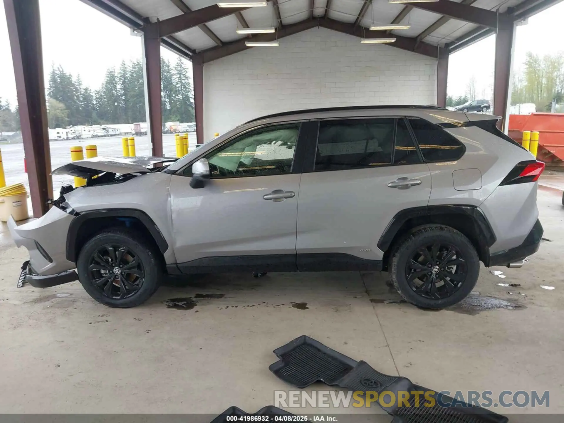 14 Фотография поврежденного автомобиля JTM16RFV9RD125028 TOYOTA RAV4 HYBRID 2024