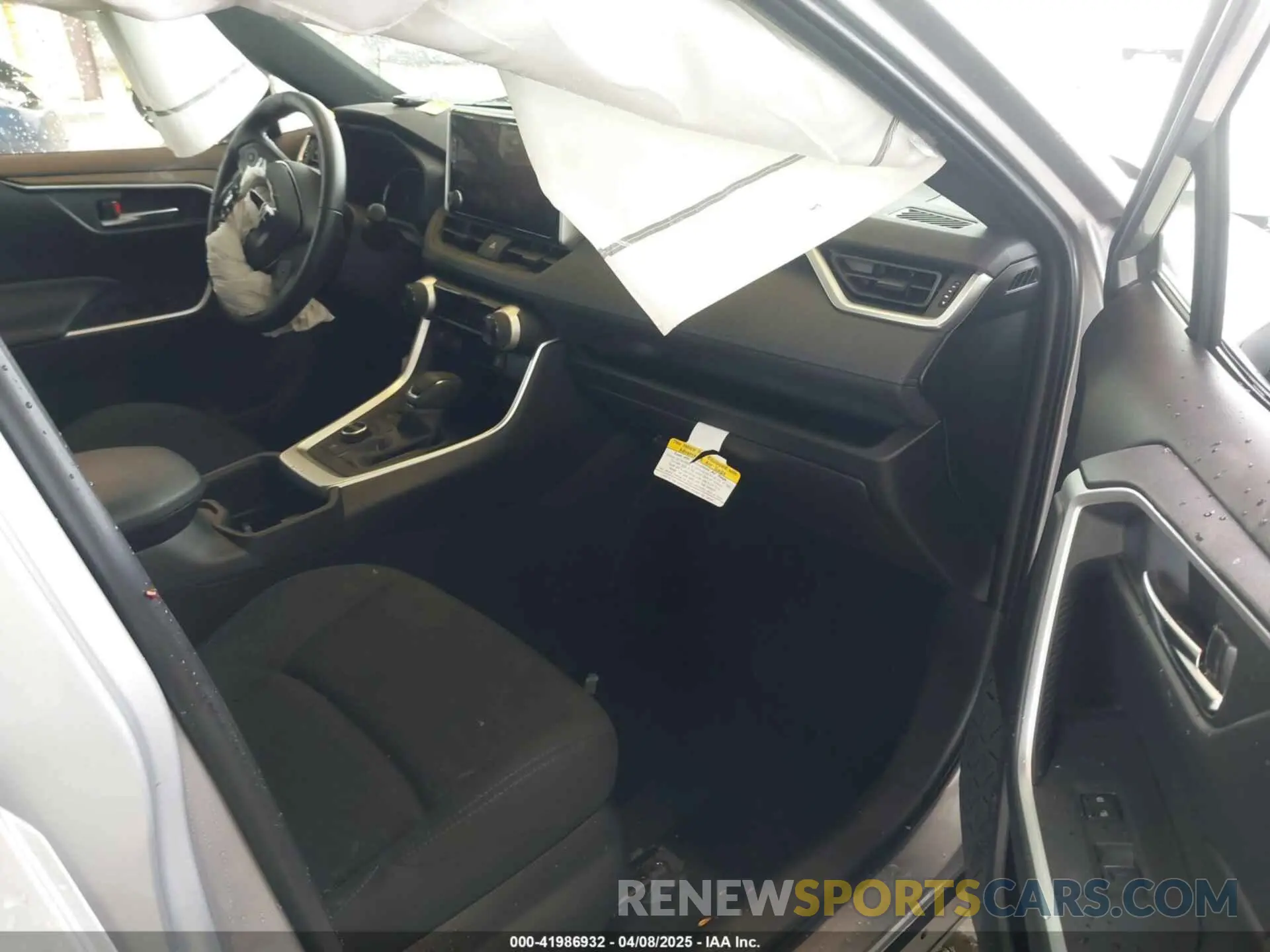 5 Фотография поврежденного автомобиля JTM16RFV9RD125028 TOYOTA RAV4 HYBRID 2024