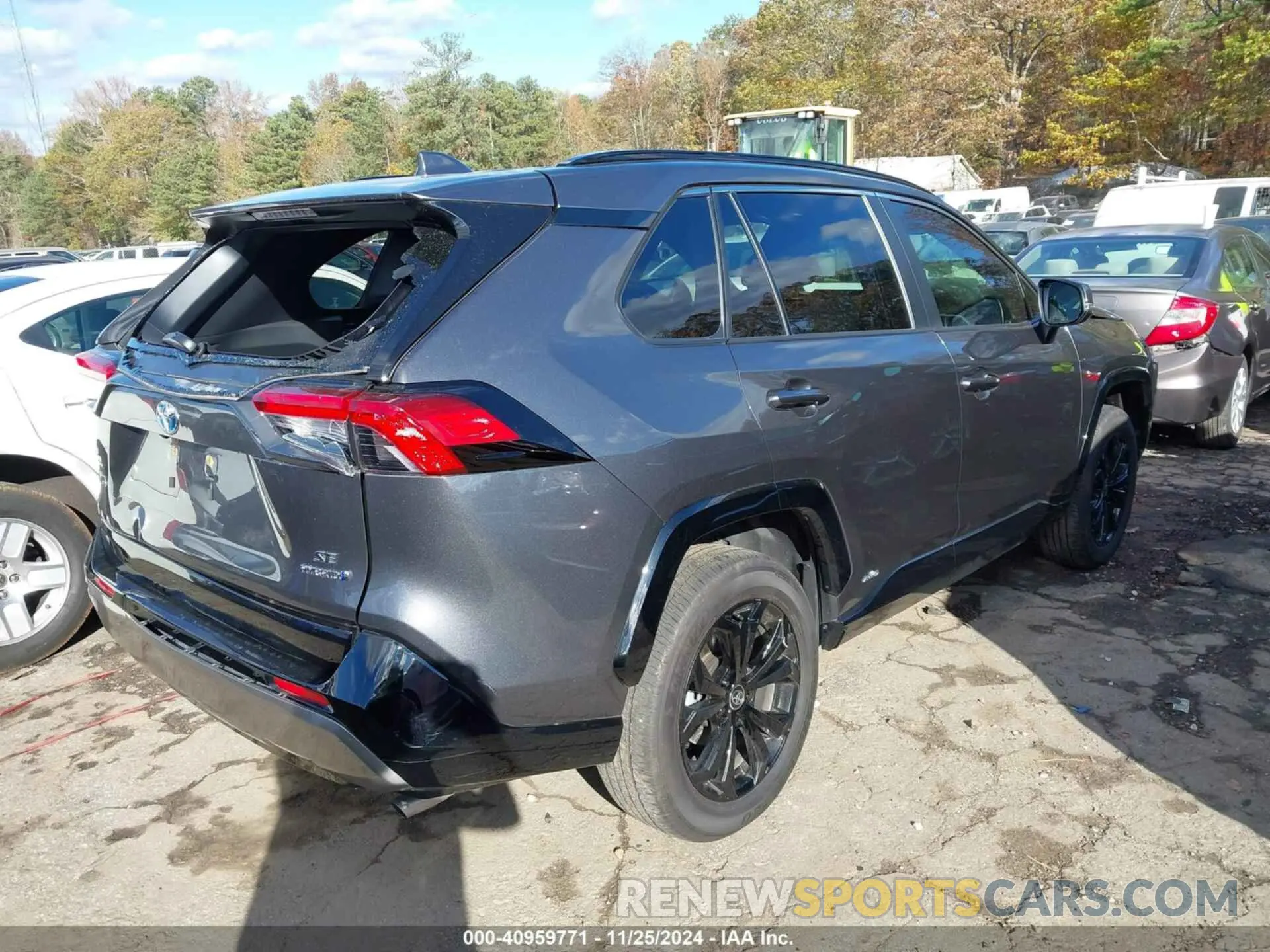 4 Photograph of a damaged car JTM16RFV9RD138555 TOYOTA RAV4 HYBRID 2024
