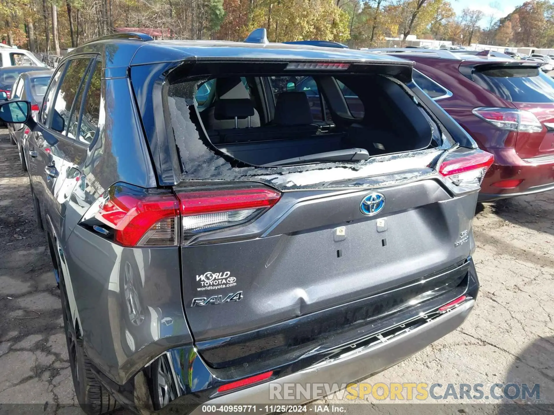 6 Photograph of a damaged car JTM16RFV9RD138555 TOYOTA RAV4 HYBRID 2024