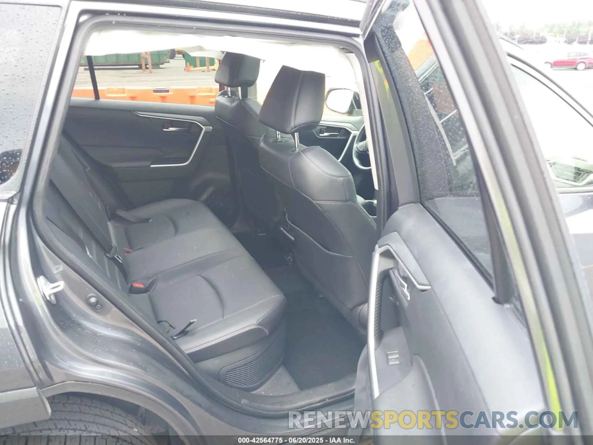 8 Photograph of a damaged car JTMB6RFV0RD127531 TOYOTA RAV4 HYBRID 2024