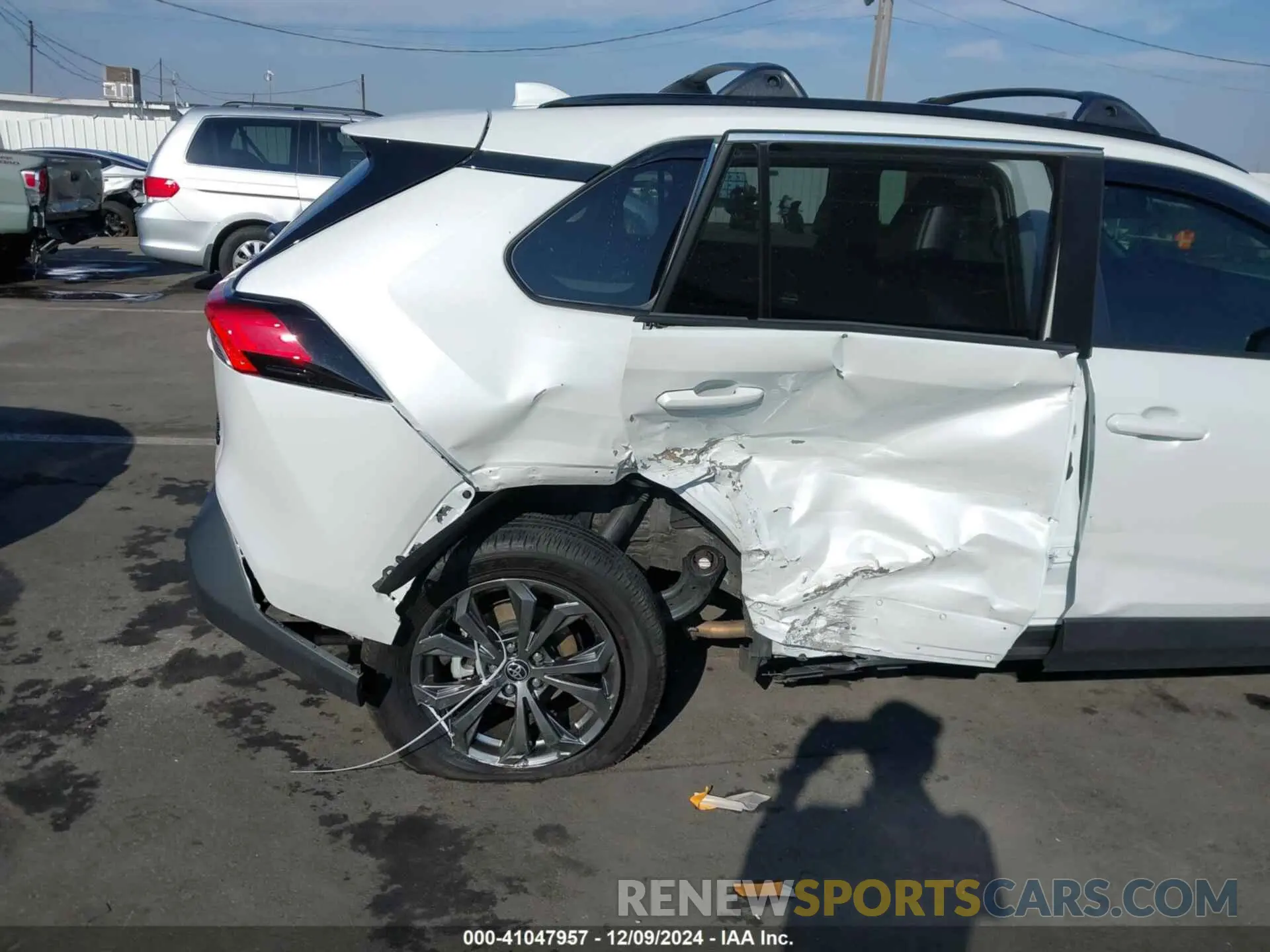 6 Фотография поврежденного автомобиля JTMB6RFV1RD550375 TOYOTA RAV4 HYBRID 2024