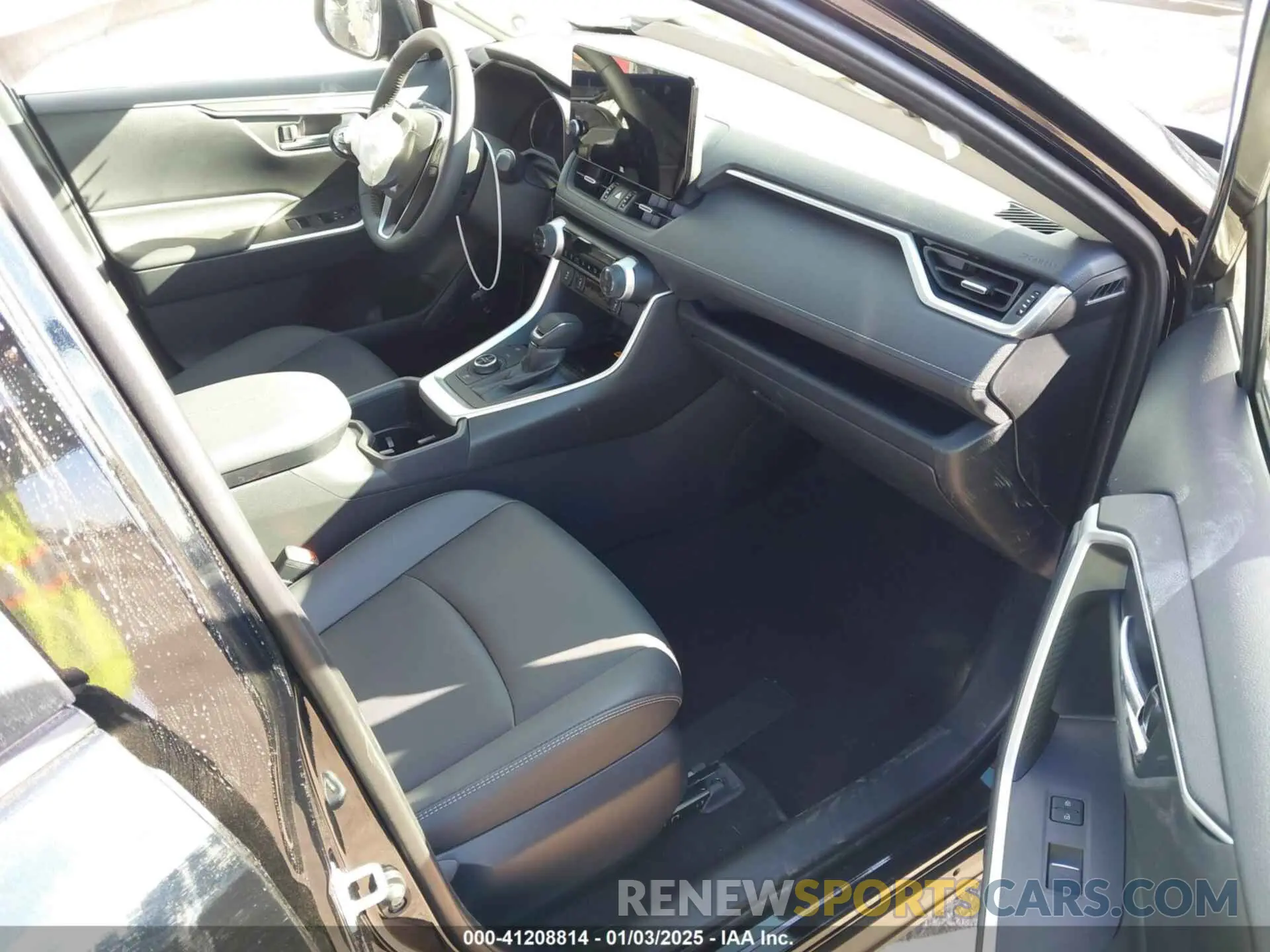 5 Photograph of a damaged car JTMB6RFV2RD149823 TOYOTA RAV4 HYBRID 2024