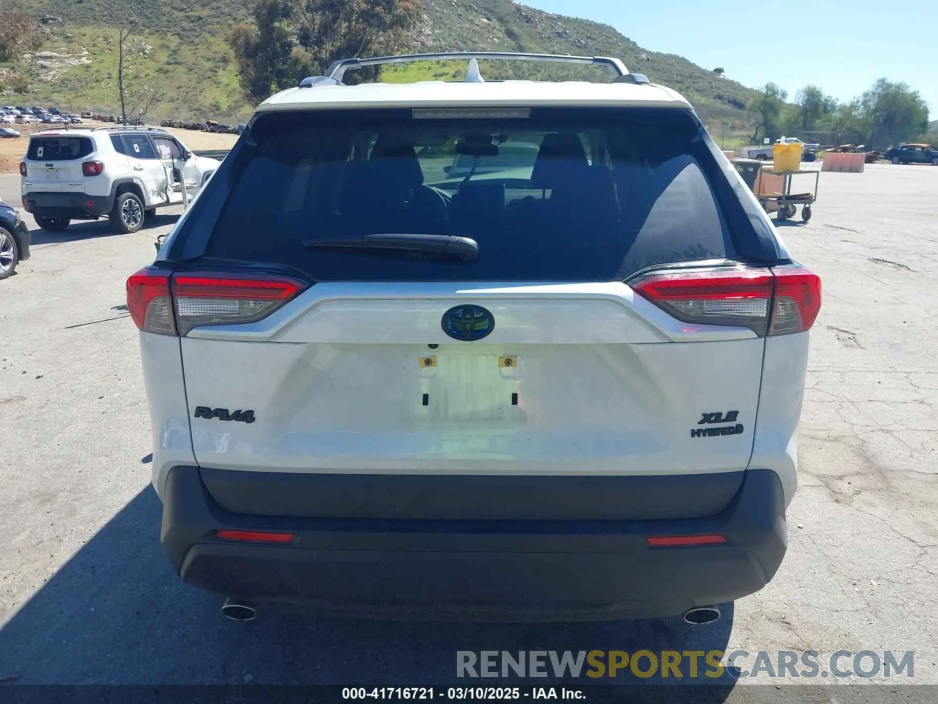 17 Photograph of a damaged car JTMB6RFV3RJ059534 TOYOTA RAV4 HYBRID 2024