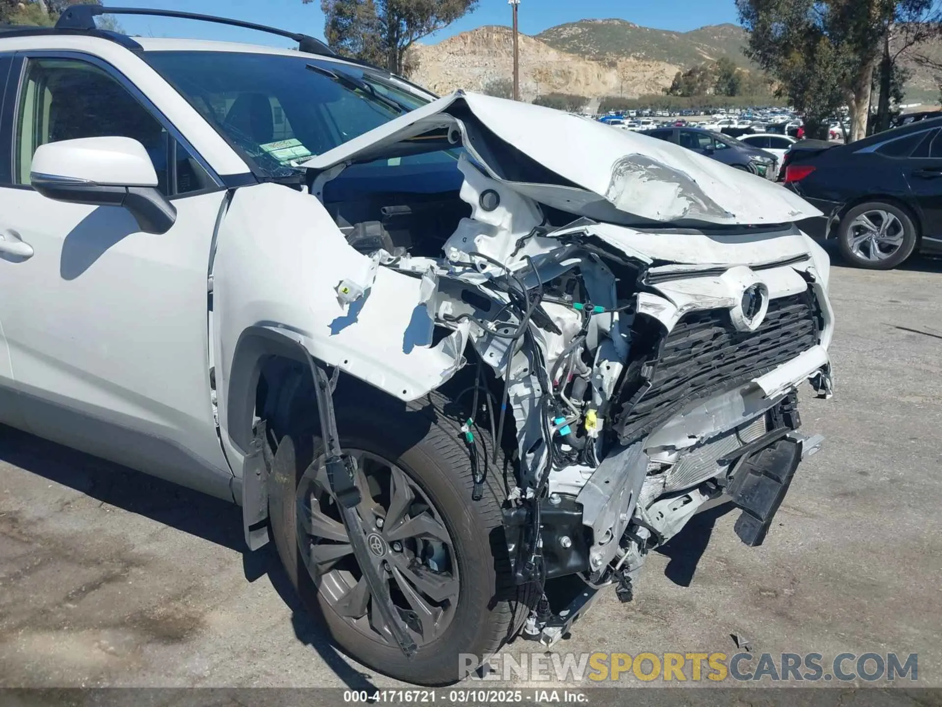 19 Photograph of a damaged car JTMB6RFV3RJ059534 TOYOTA RAV4 HYBRID 2024