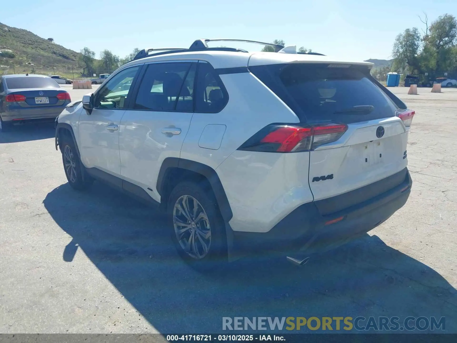 3 Photograph of a damaged car JTMB6RFV3RJ059534 TOYOTA RAV4 HYBRID 2024