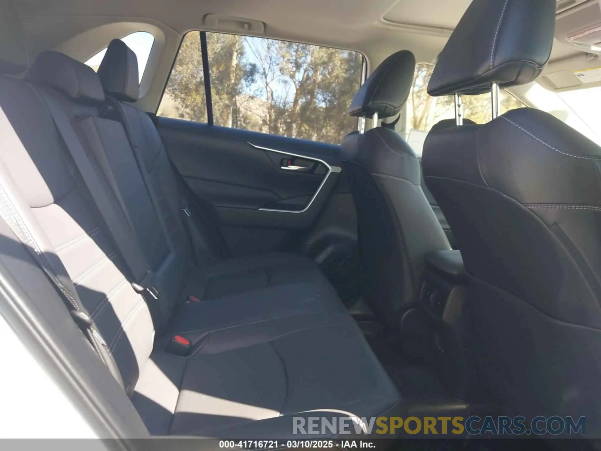 8 Photograph of a damaged car JTMB6RFV3RJ059534 TOYOTA RAV4 HYBRID 2024