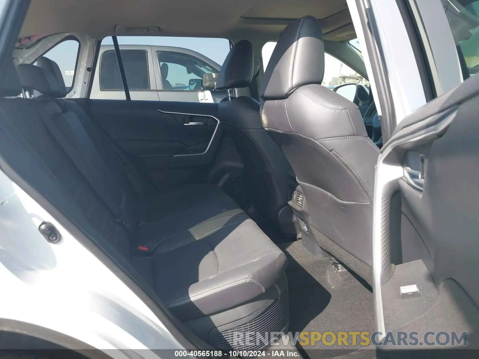 8 Photograph of a damaged car JTMB6RFV6RJ044865 TOYOTA RAV4 HYBRID 2024