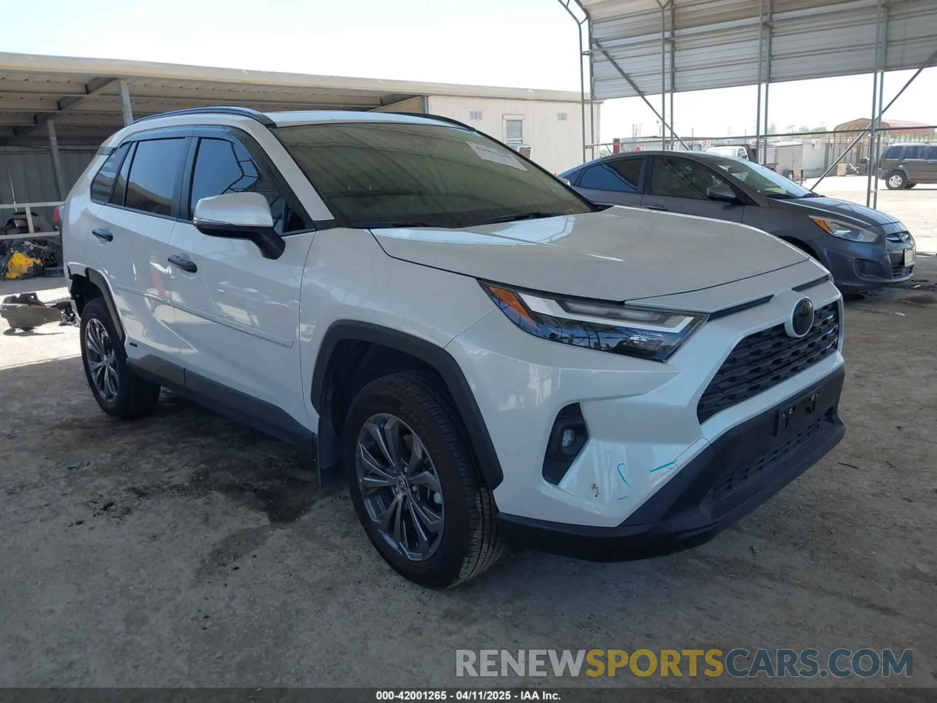 1 Фотография поврежденного автомобиля JTMB6RFV7RJ061562 TOYOTA RAV4 HYBRID 2024