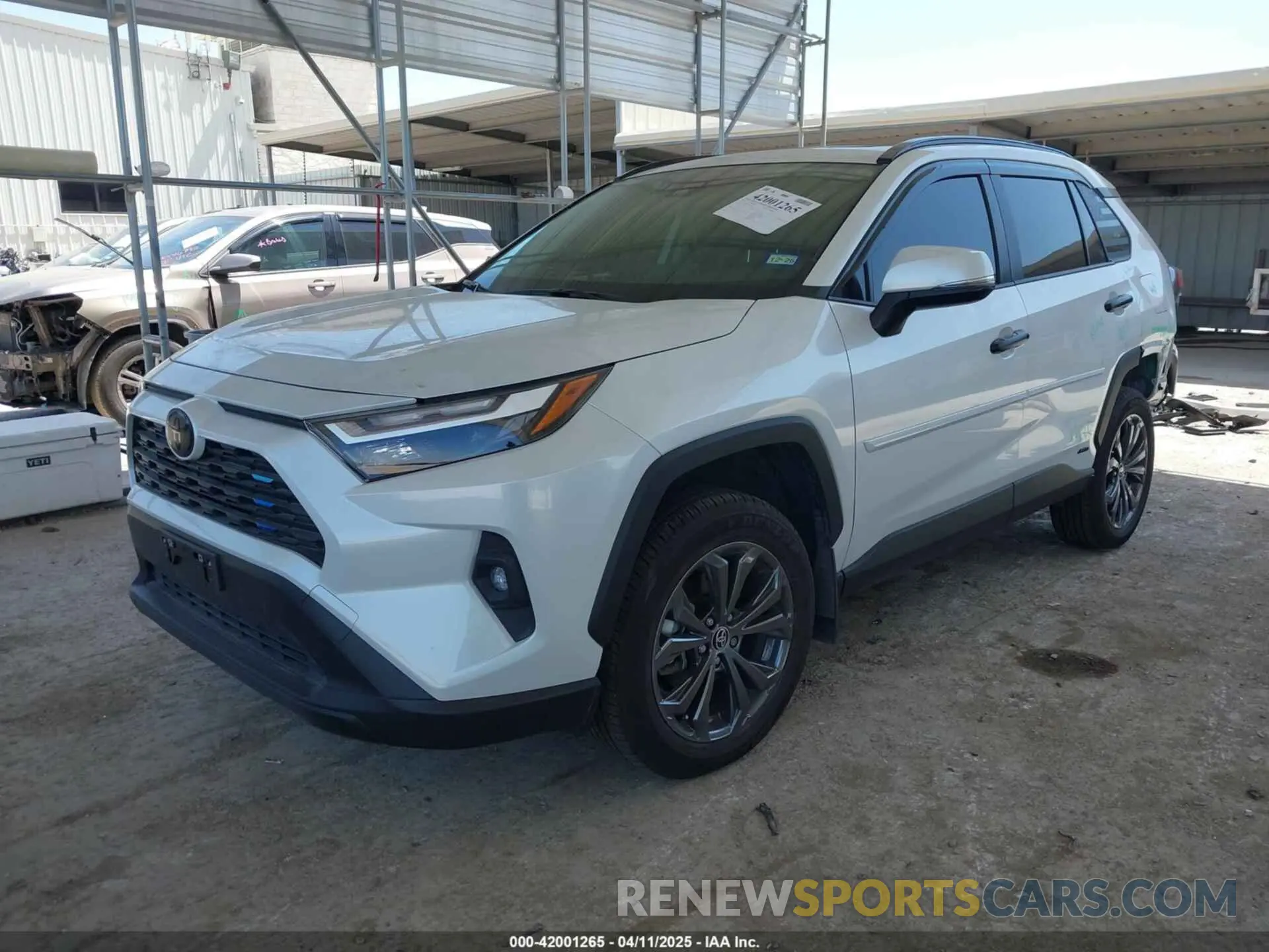 2 Фотография поврежденного автомобиля JTMB6RFV7RJ061562 TOYOTA RAV4 HYBRID 2024