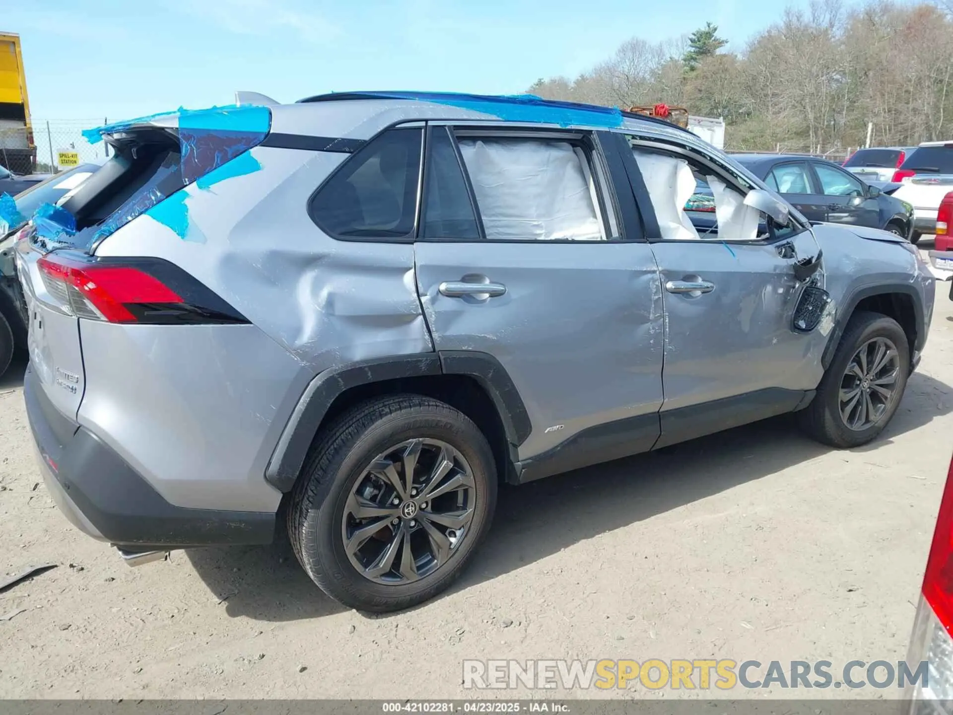12 Фотография поврежденного автомобиля JTMD6RFV6RD124724 TOYOTA RAV4 HYBRID 2024