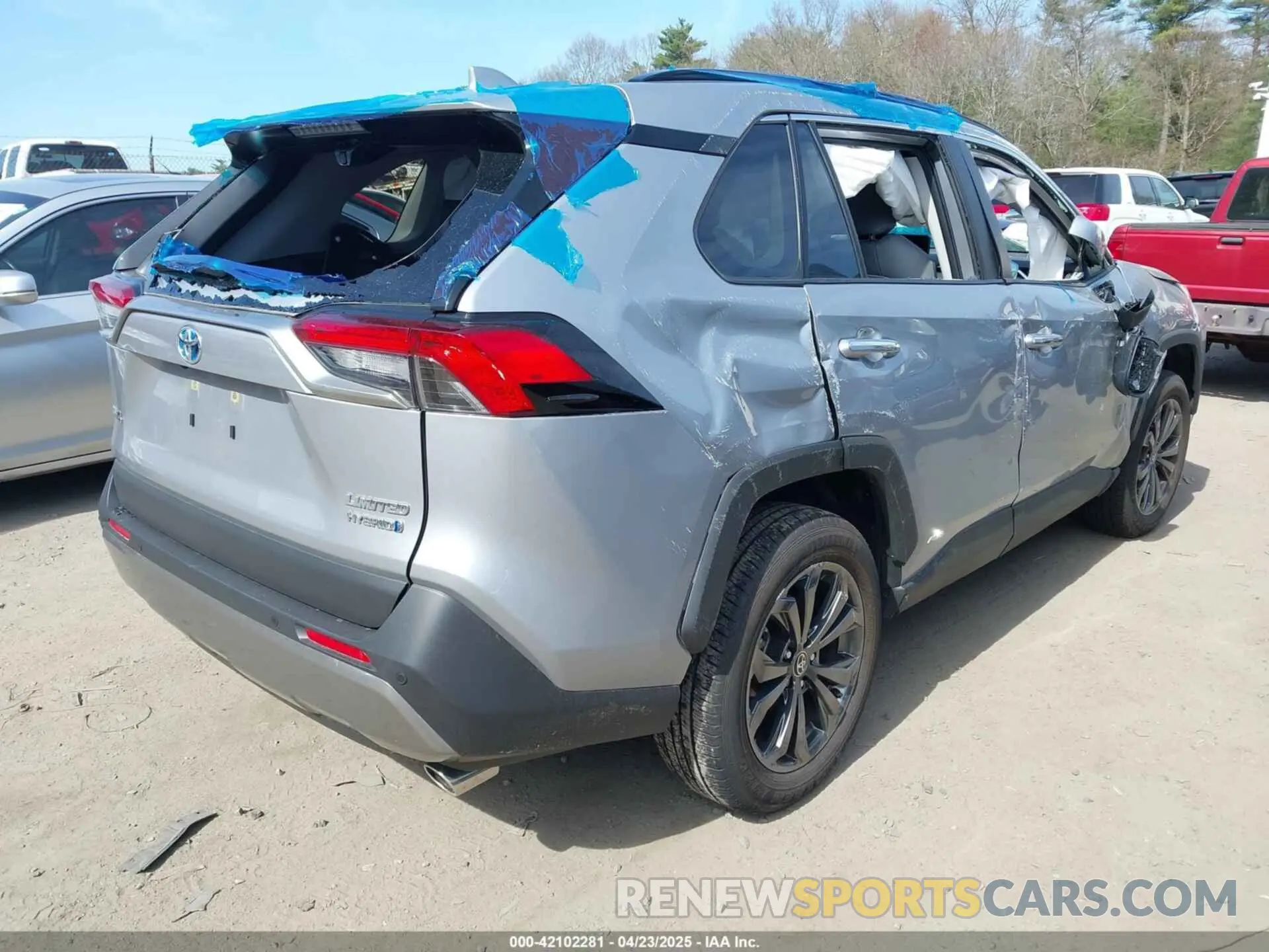 4 Фотография поврежденного автомобиля JTMD6RFV6RD124724 TOYOTA RAV4 HYBRID 2024