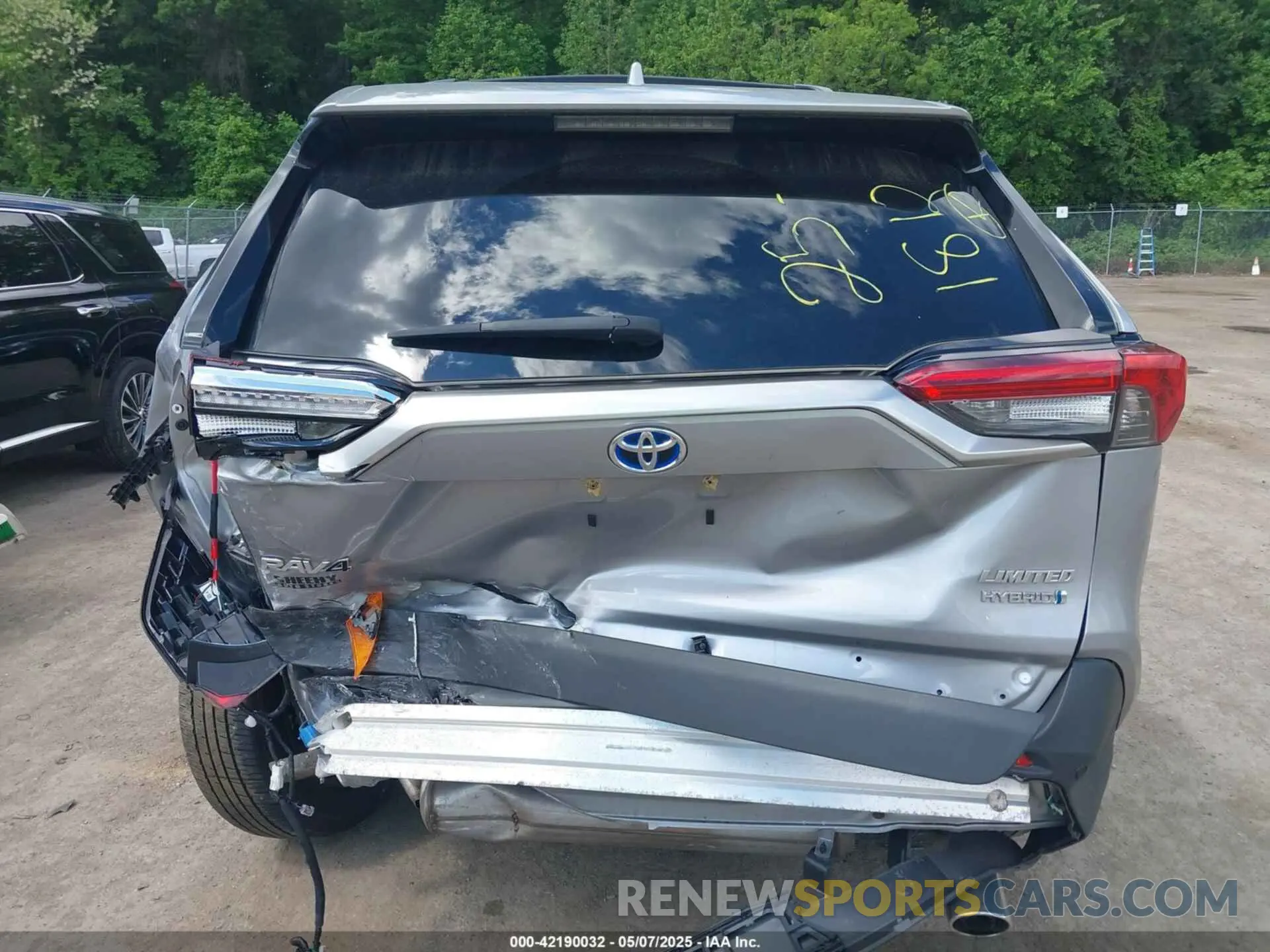 16 Фотография поврежденного автомобиля JTMD6RFV6RD128627 TOYOTA RAV4 HYBRID 2024