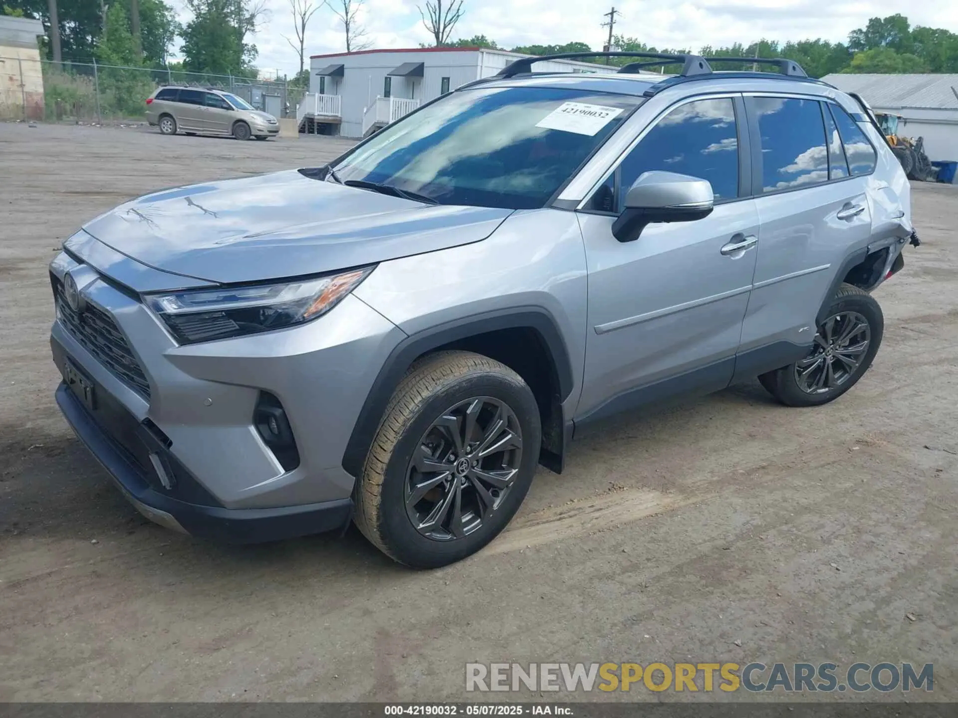 2 Фотография поврежденного автомобиля JTMD6RFV6RD128627 TOYOTA RAV4 HYBRID 2024