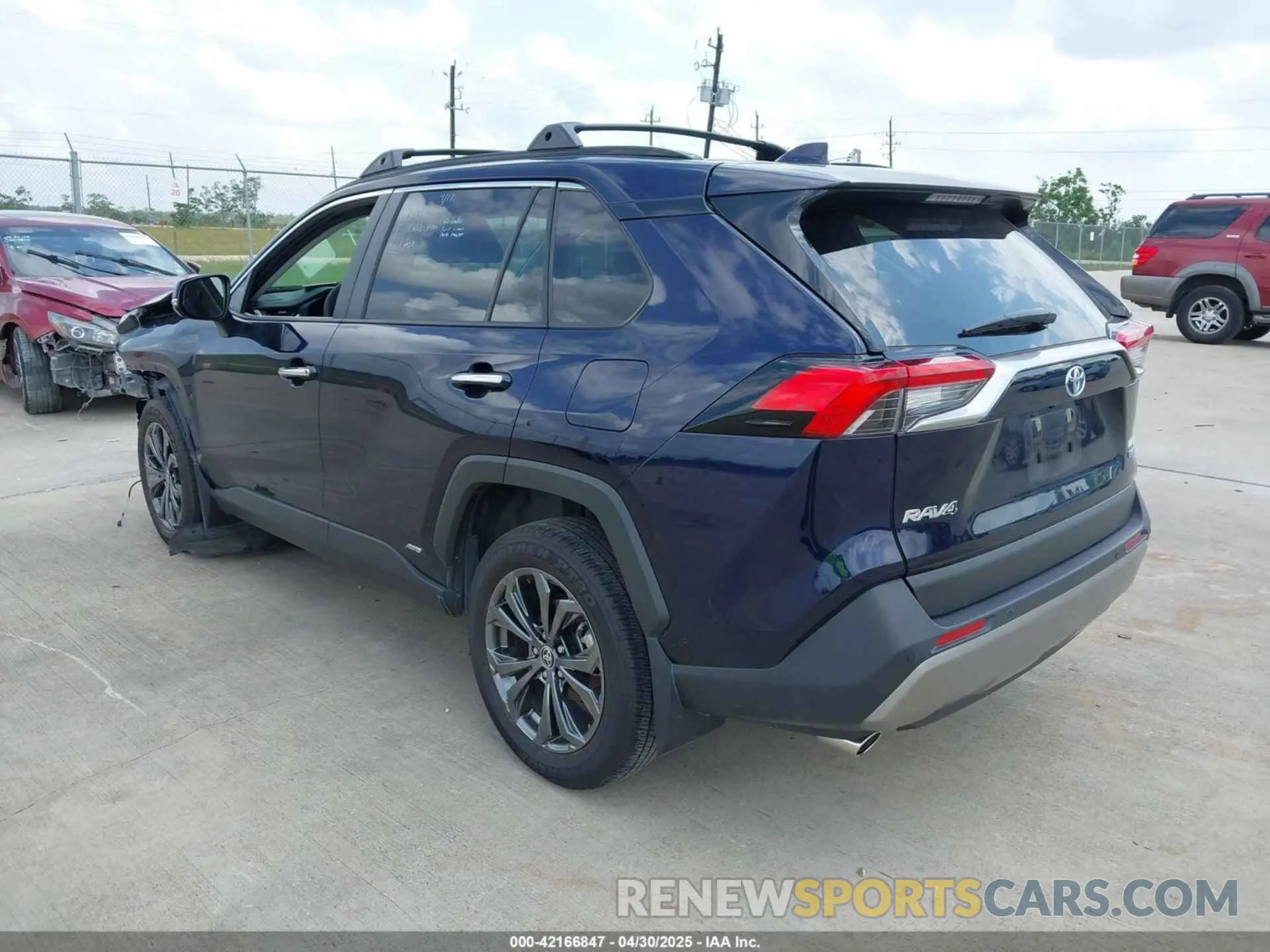 3 Фотография поврежденного автомобиля JTMD6RFV9RD128301 TOYOTA RAV4 HYBRID 2024