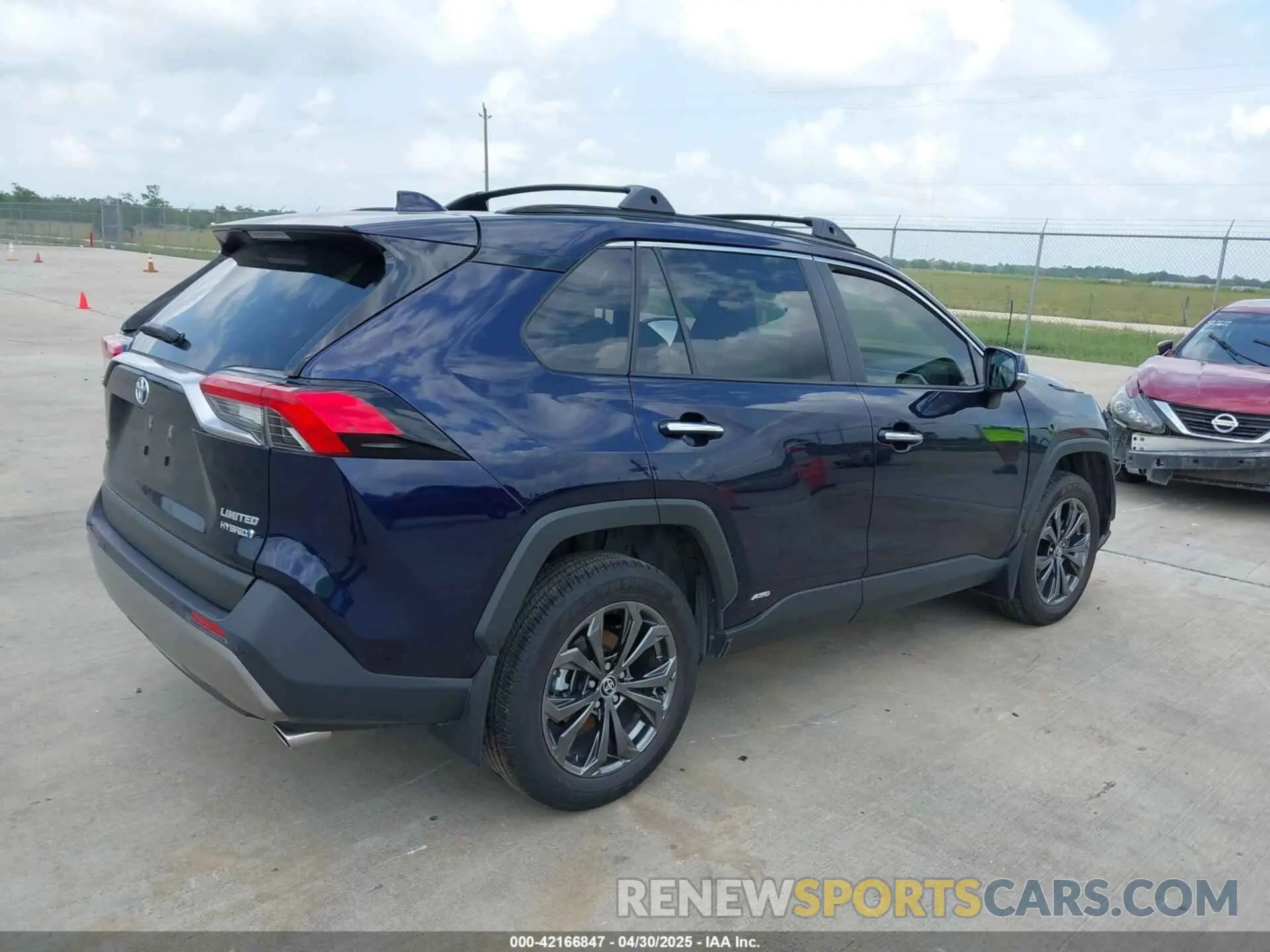 4 Фотография поврежденного автомобиля JTMD6RFV9RD128301 TOYOTA RAV4 HYBRID 2024