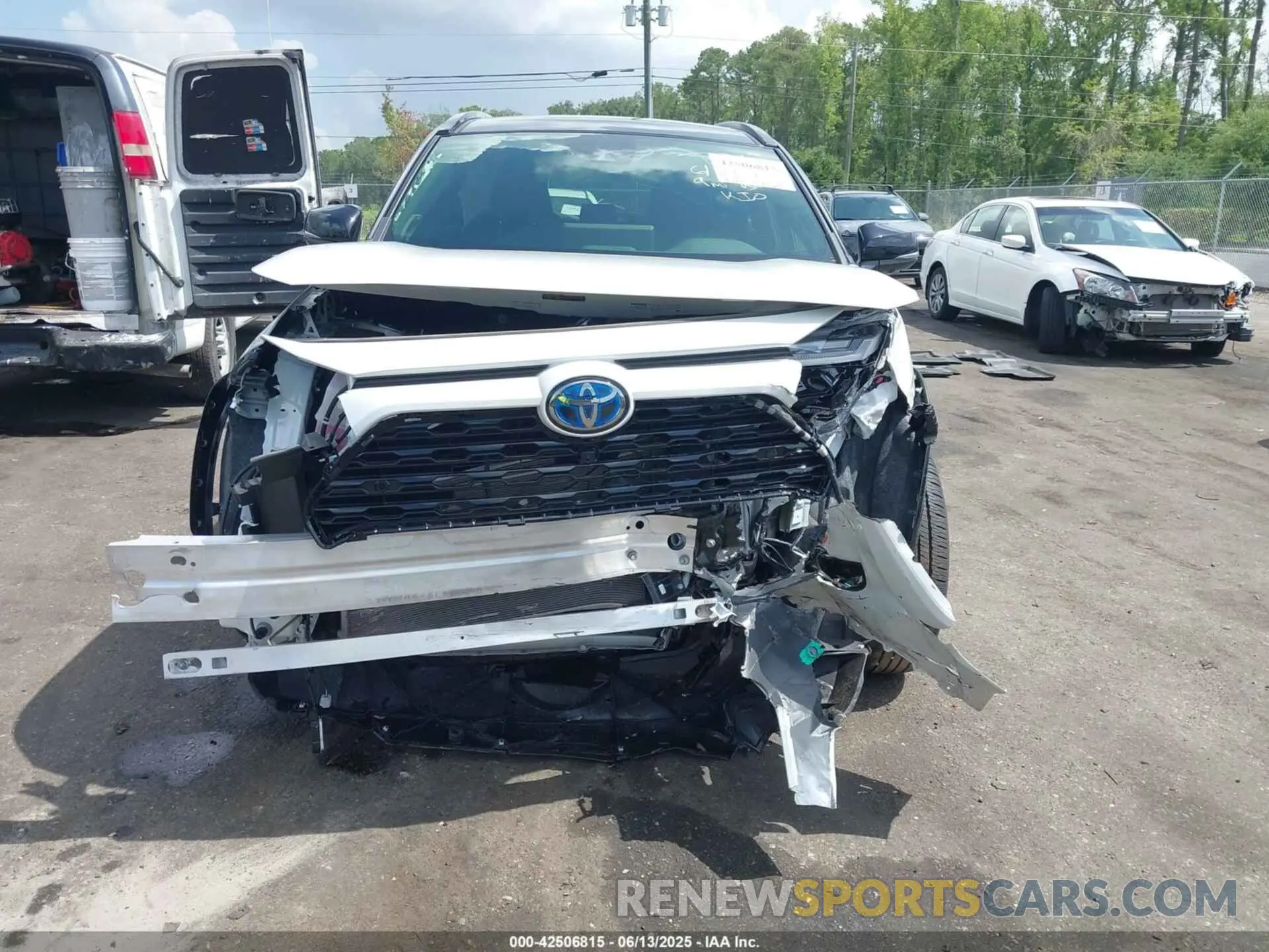 6 Photograph of a damaged car JTME6RFV0RD563096 TOYOTA RAV4 HYBRID 2024