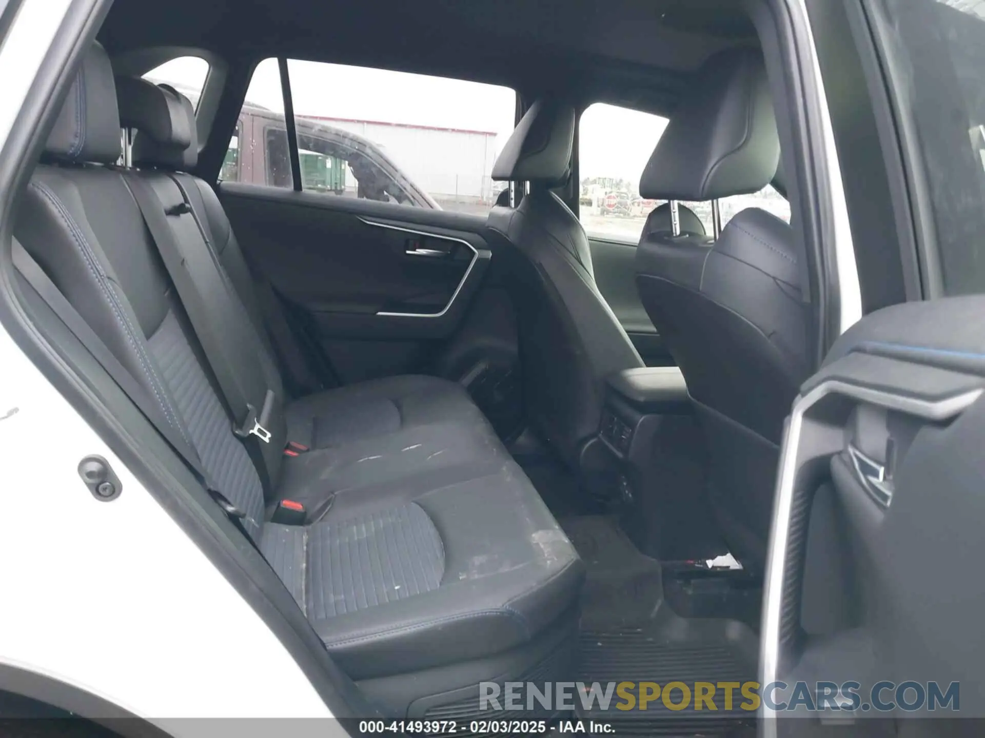 8 Фотография поврежденного автомобиля JTME6RFV1RJ050912 TOYOTA RAV4 HYBRID 2024