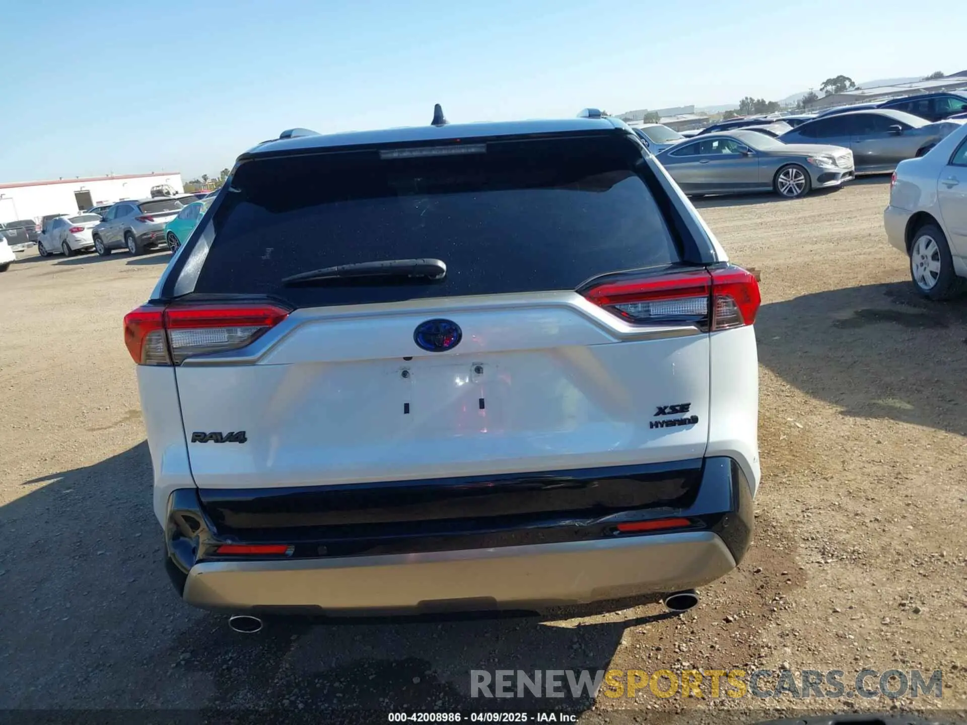16 Photograph of a damaged car JTME6RFV5RD551767 TOYOTA RAV4 HYBRID 2024