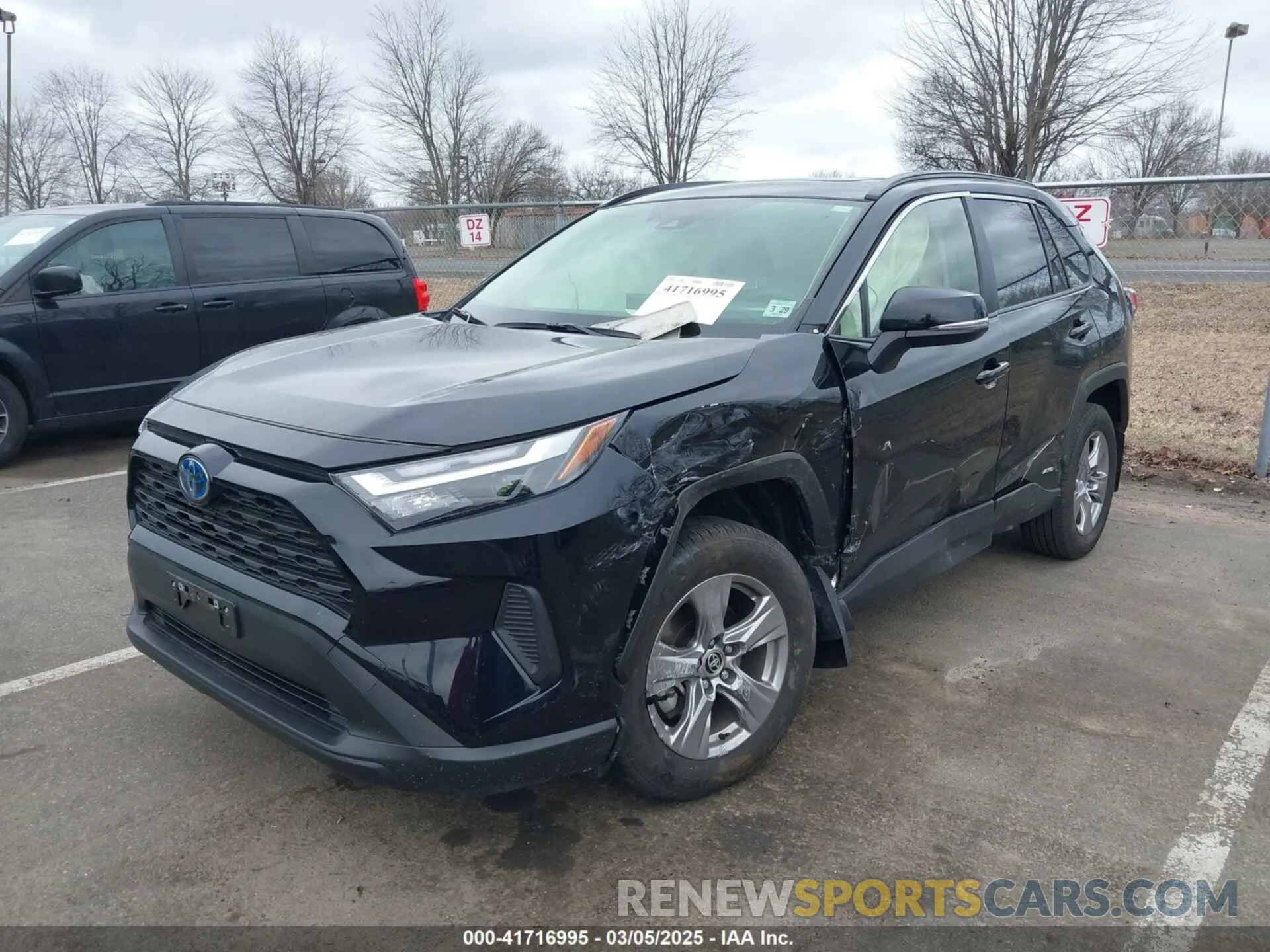 2 Фотография поврежденного автомобиля JTMRWRFV1RJ058543 TOYOTA RAV4 HYBRID 2024