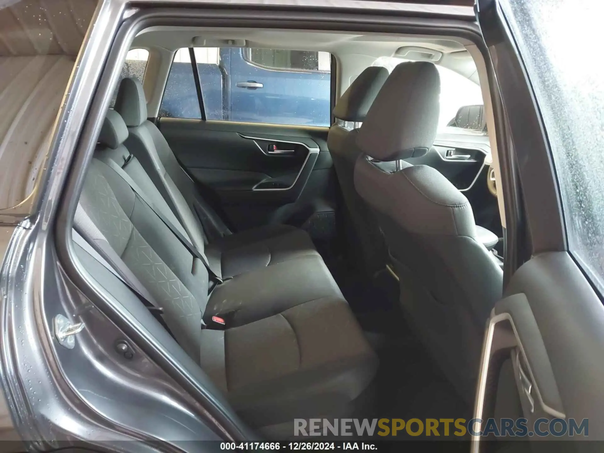 8 Photograph of a damaged car JTMRWRFV2RJ059670 TOYOTA RAV4 HYBRID 2024