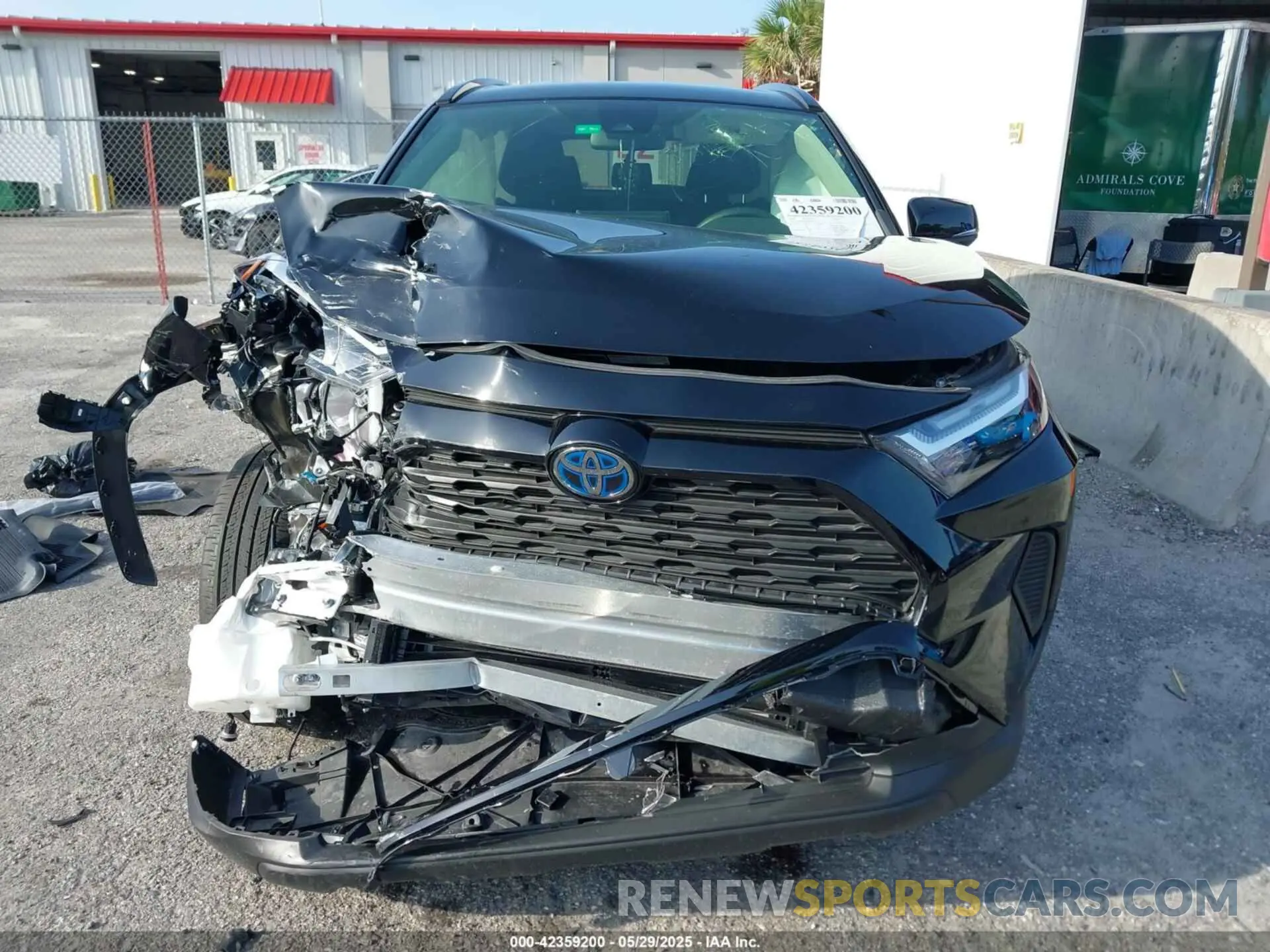 12 Фотография поврежденного автомобиля JTMRWRFV6RJ059378 TOYOTA RAV4 HYBRID 2024