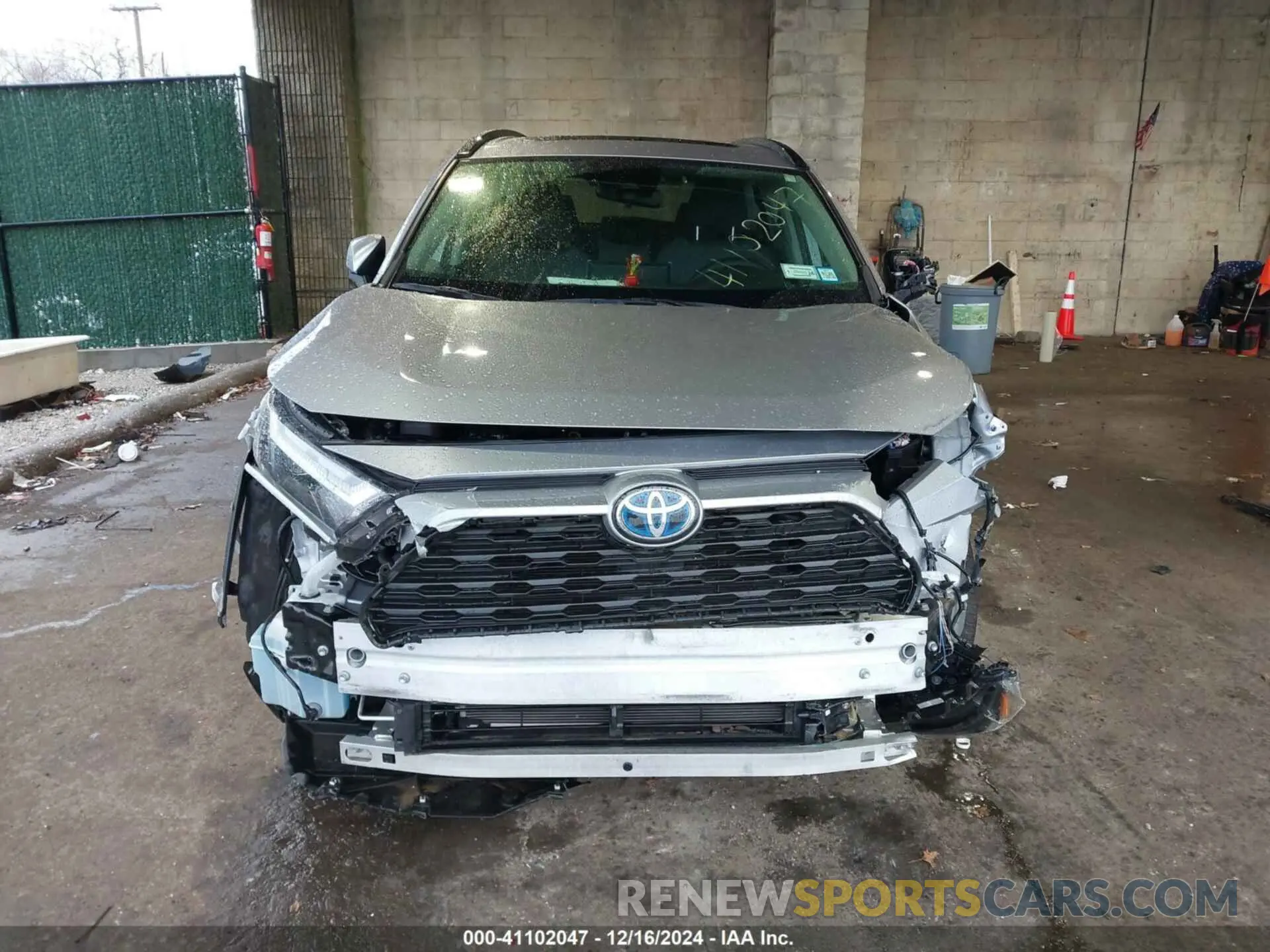 13 Фотография поврежденного автомобиля JTMRWRFV9RD211765 TOYOTA RAV4 HYBRID 2024