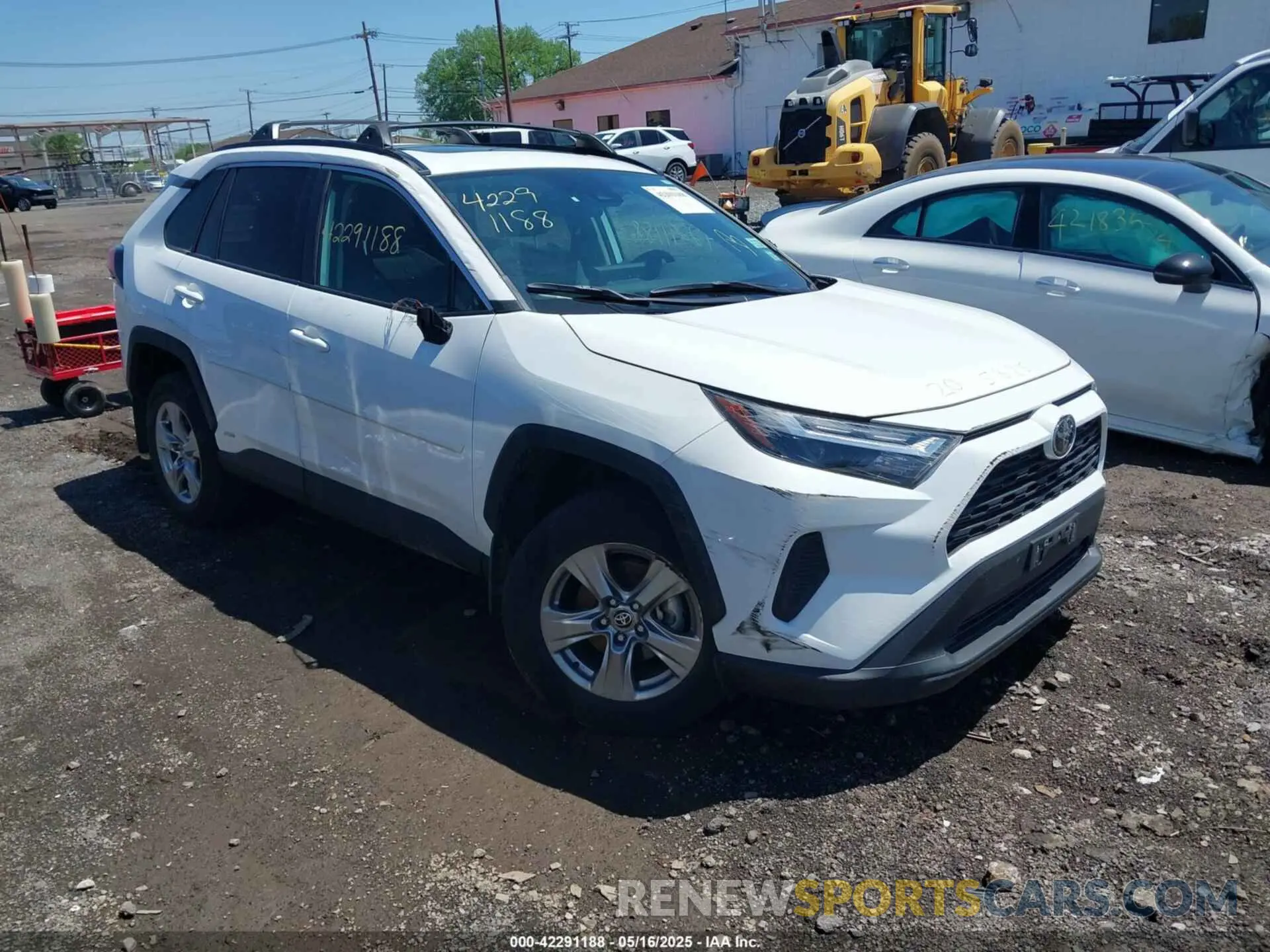 1 Photograph of a damaged car 2T3RWRFV0SW272575 TOYOTA RAV4 HYBRID 2025