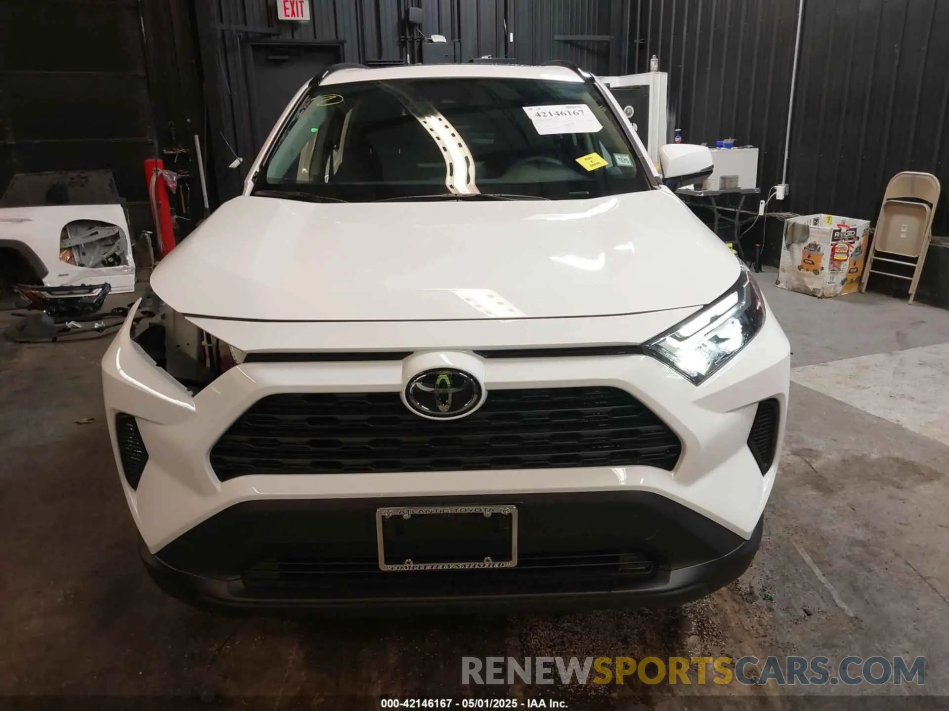 13 Photograph of a damaged car 2T3RWRFV0SW275623 TOYOTA RAV4 HYBRID 2025