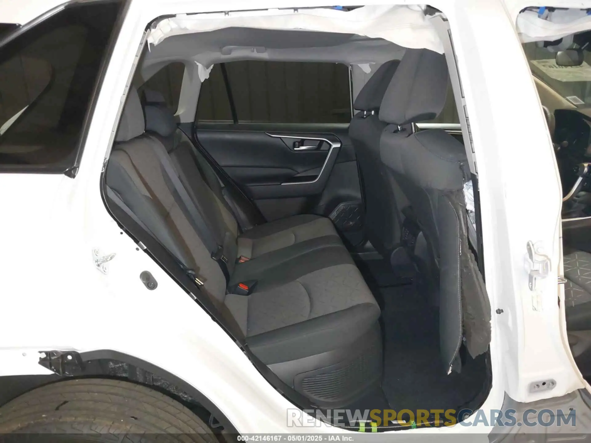 8 Photograph of a damaged car 2T3RWRFV0SW275623 TOYOTA RAV4 HYBRID 2025