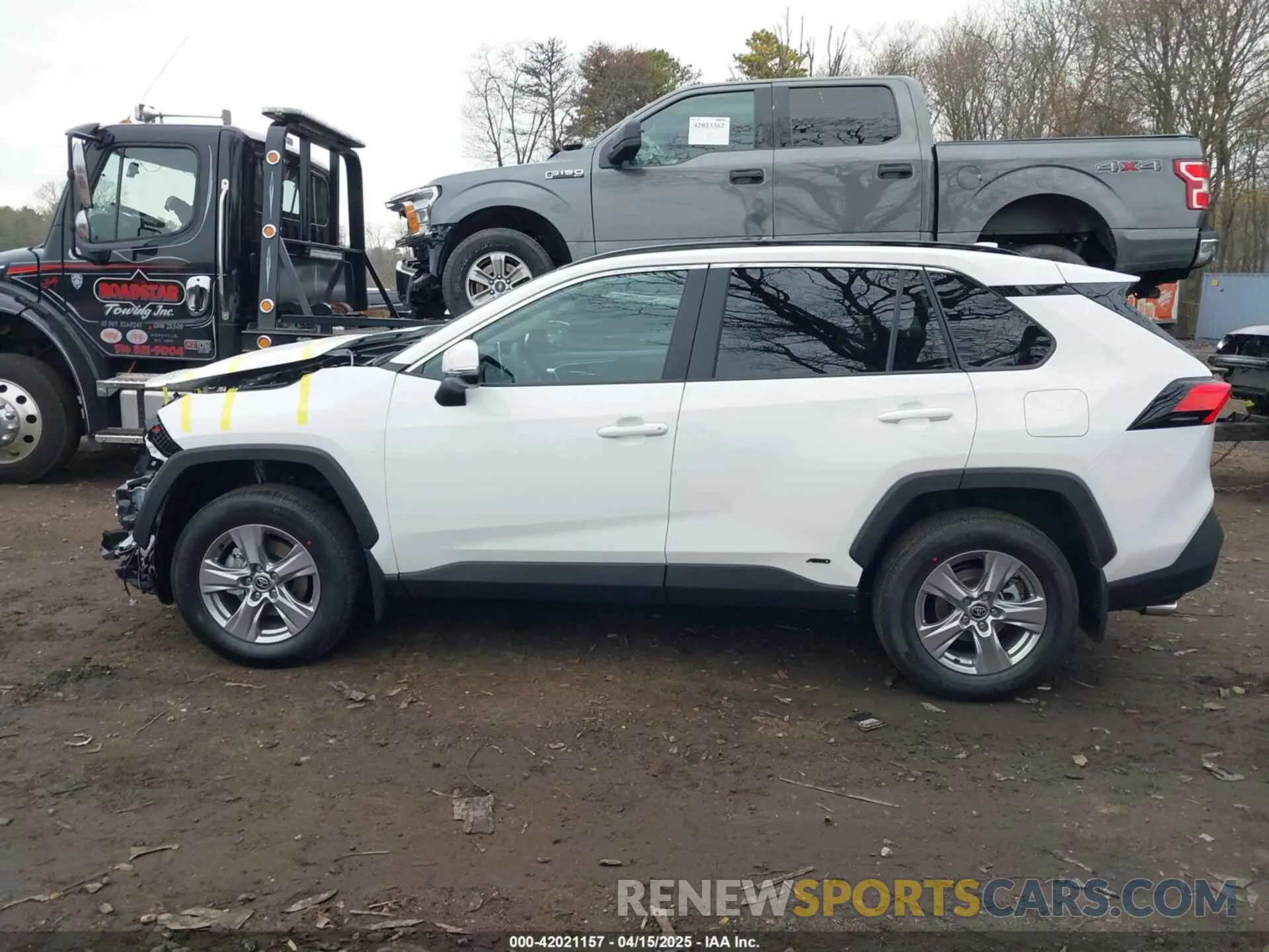14 Photograph of a damaged car 2T3RWRFV3SW278421 TOYOTA RAV4 HYBRID 2025