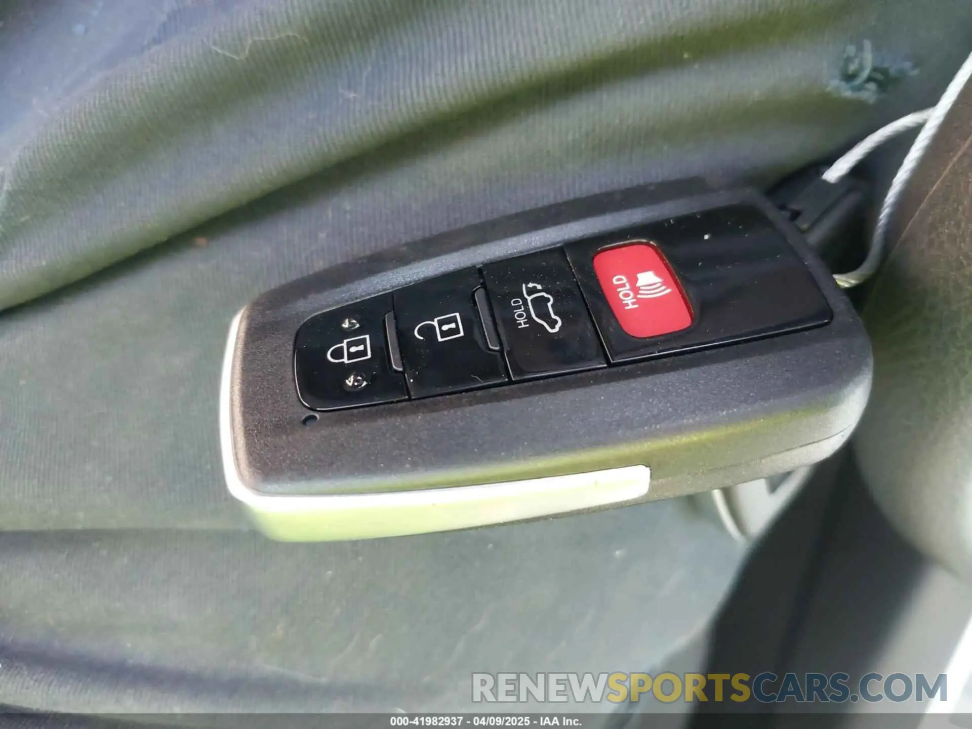 11 Photograph of a damaged car 2T3RWRFV6SW263671 TOYOTA RAV4 HYBRID 2025