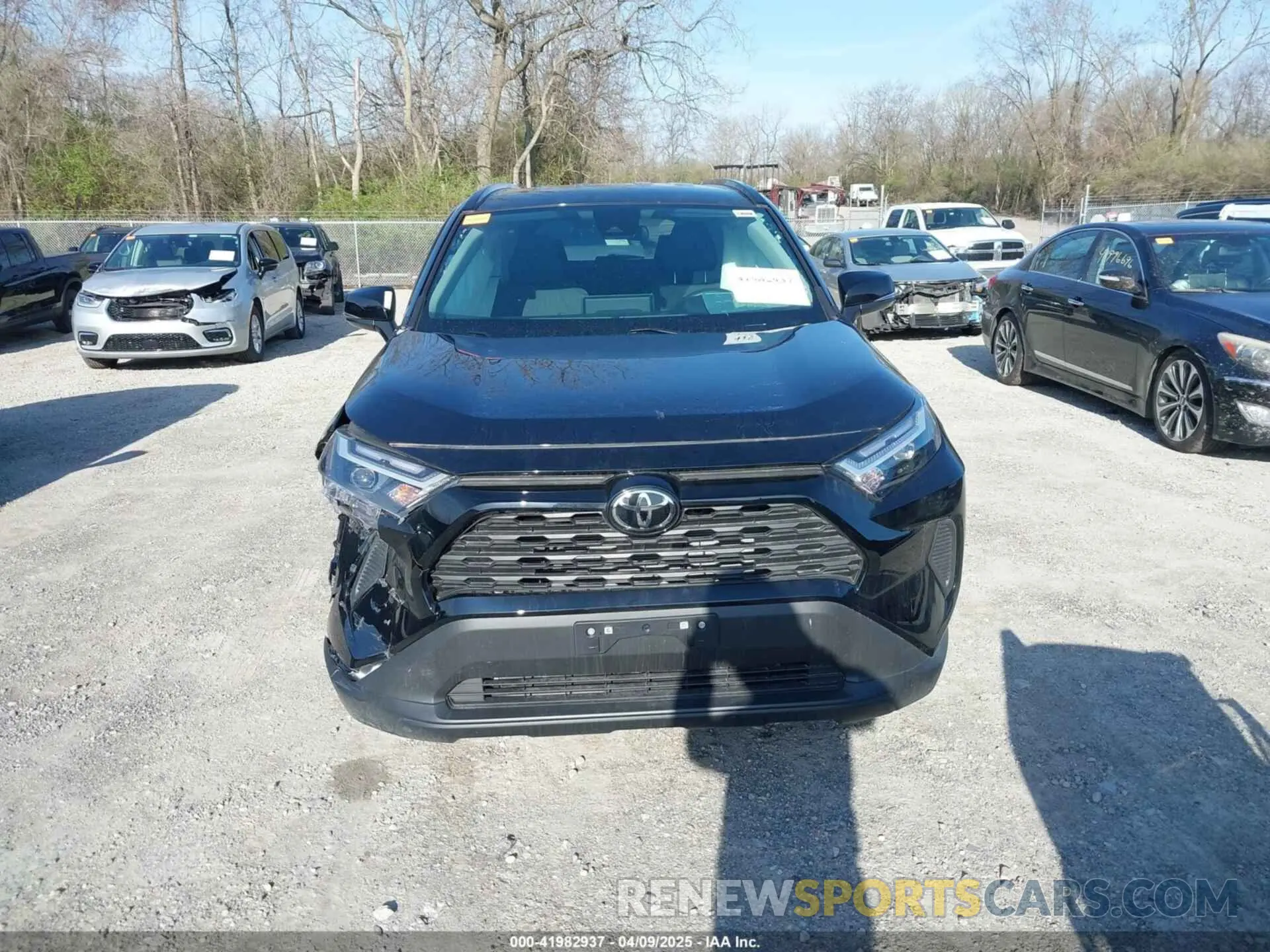 13 Photograph of a damaged car 2T3RWRFV6SW263671 TOYOTA RAV4 HYBRID 2025