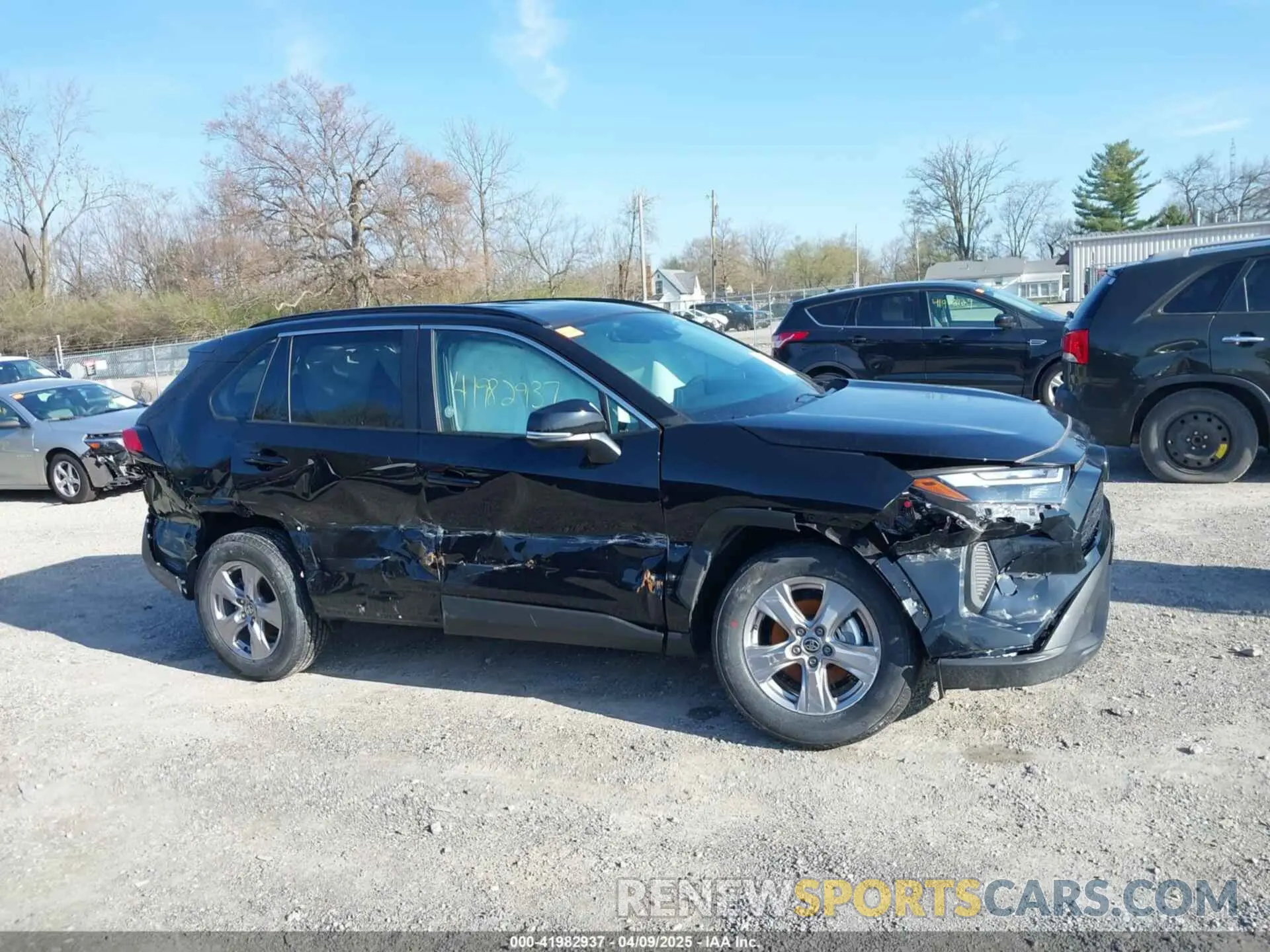 14 Photograph of a damaged car 2T3RWRFV6SW263671 TOYOTA RAV4 HYBRID 2025