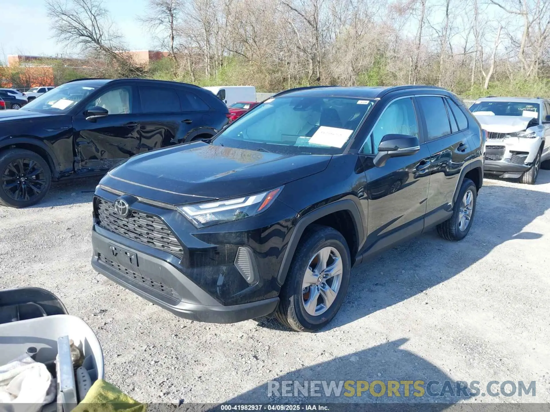 2 Photograph of a damaged car 2T3RWRFV6SW263671 TOYOTA RAV4 HYBRID 2025
